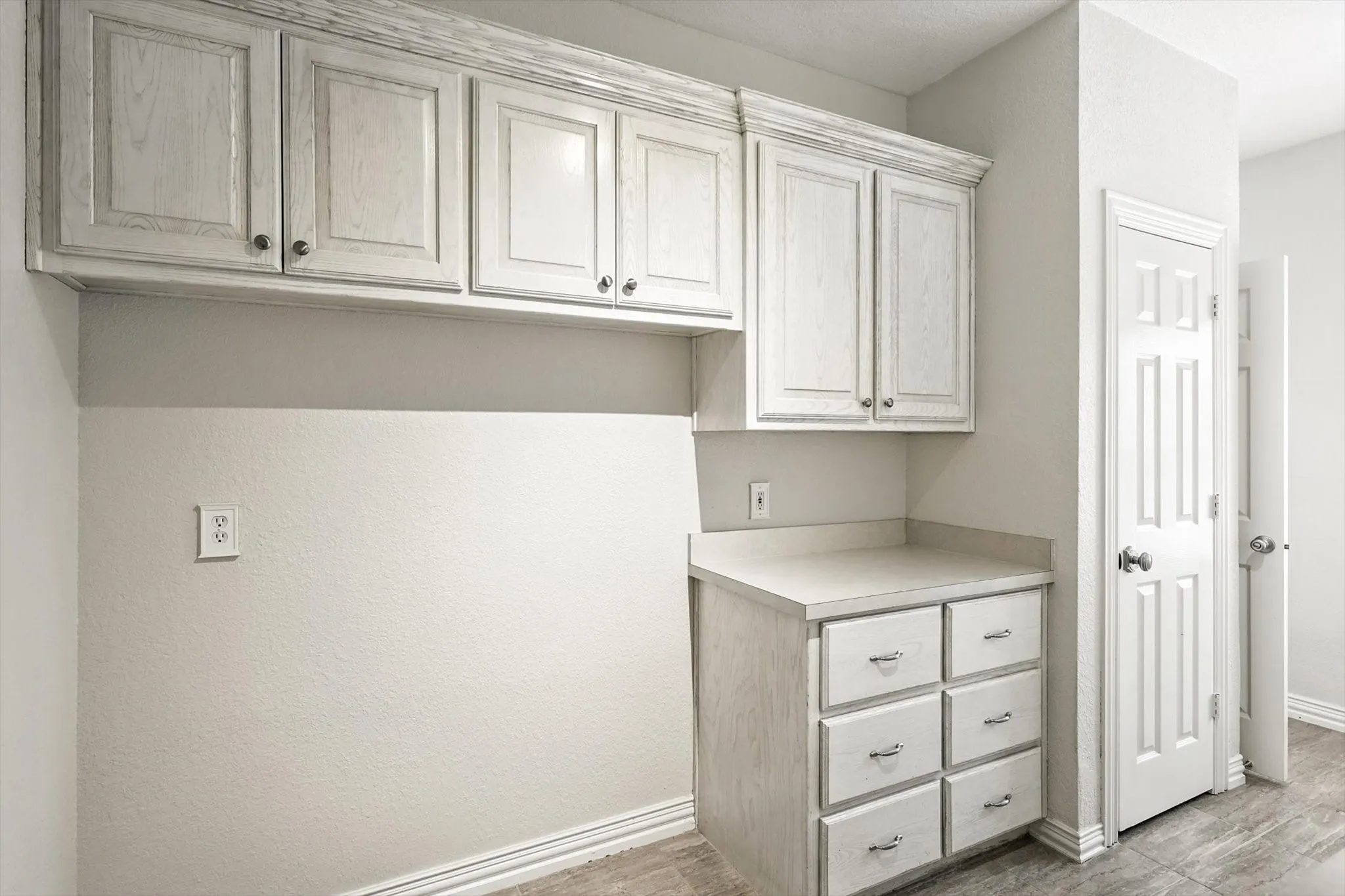 Single Family Residence For Sale in Denton County , 109 Visalia Lane, Denton, Texas 76210, 4 Bedroom, 4 Bathroom, 2 Garage spaces, 3,836 Sqft, built in 1998, mls#21383711, Real Estate Agent in Denton, Homes For Sale in Denton county, Homes For Sale in Denton, Realtor in Denton Texas, Real Estate Brokerage Independent Realty Texas, Luminita Cordes Realtor