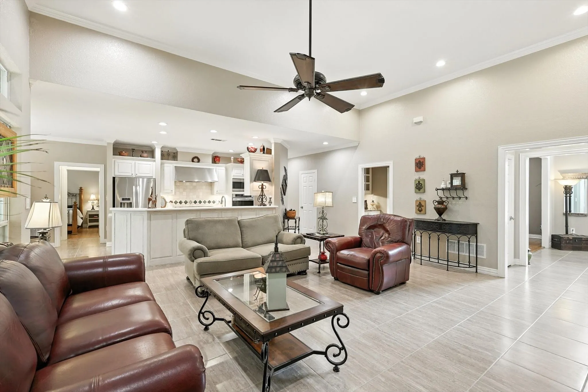 Single Family Residence For Sale in Denton County , 109 Visalia Lane, Denton, Texas 76210, 4 Bedroom, 4 Bathroom, 2 Garage spaces, 3,836 Sqft, built in 1998, mls#21383711, Real Estate Agent in Denton, Homes For Sale in Denton county, Homes For Sale in Denton, Realtor in Denton Texas, Real Estate Brokerage Independent Realty Texas, Luminita Cordes Realtor