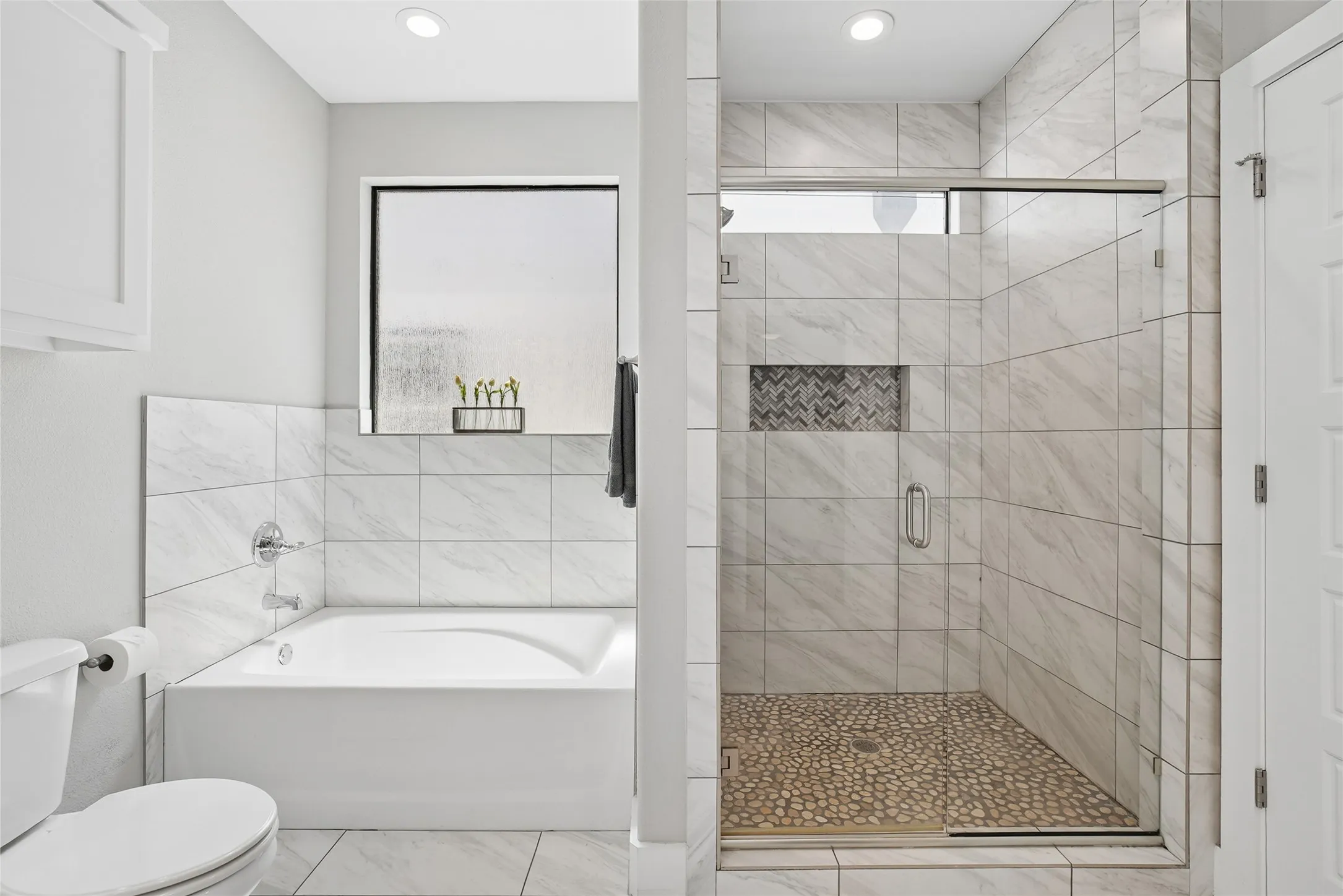Single Family Residence For Sale in Dallas County , 4001 Abilene Street, Dallas, Texas 75212, 4 Bedroom, 3 Bathroom, 2 Garage spaces, 2,539 Sqft, built in 2019, mls#21382258, Real Estate Agent in Dallas, Homes For Sale in Dallas county, Homes For Sale in Dallas, Realtor in Dallas Texas, Real Estate Brokerage Independent Realty Texas, Luminita Cordes Realtor