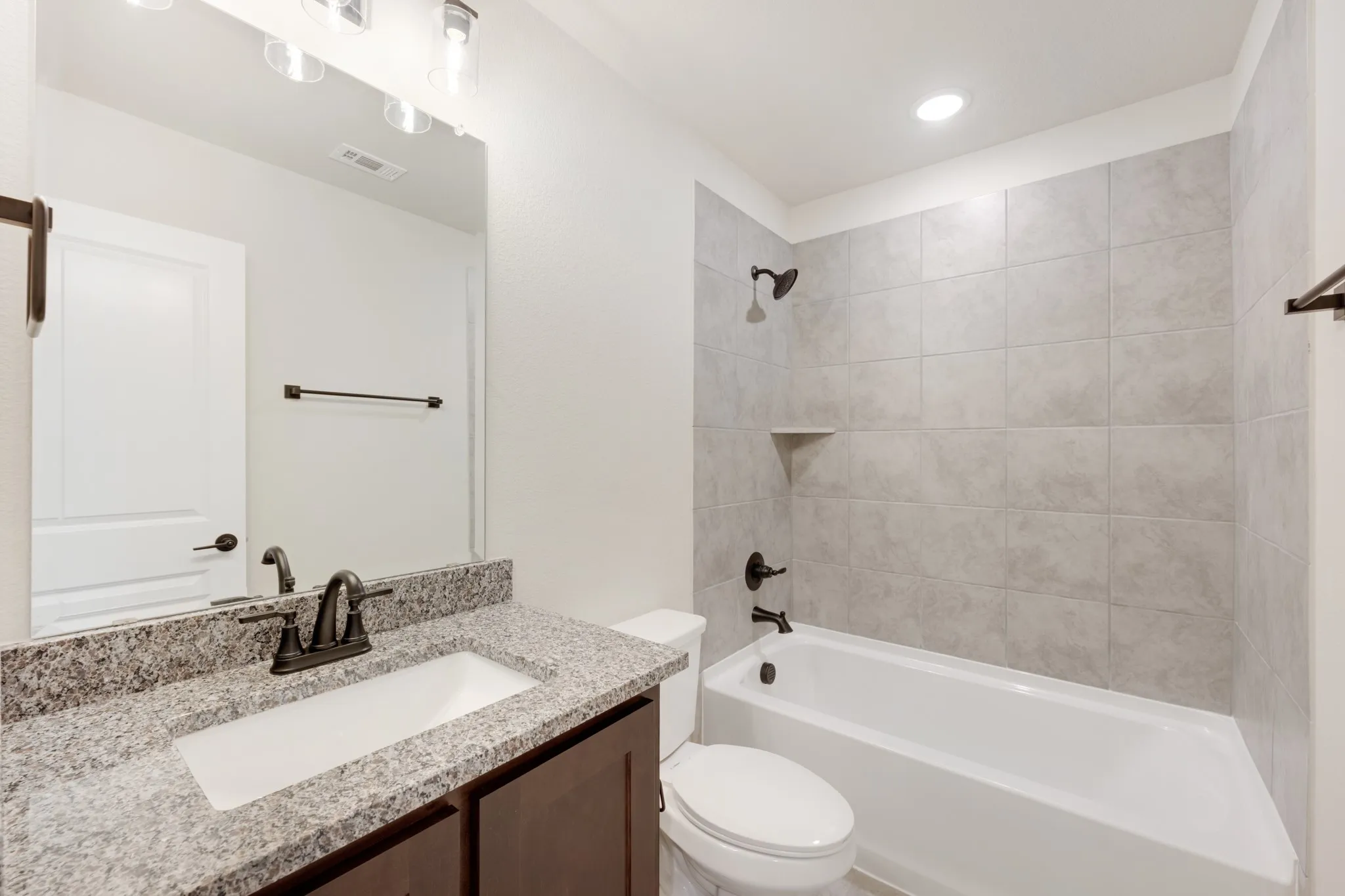 Single Family Residence For Sale in Ellis County , 3225 Fraser Drive, Glenn Heights, Texas 75154, 4 Bedroom, 3 Bathroom, 3 Garage spaces, 2,333 Sqft, built in 2026, mls#21383158, Real Estate Agent in Glenn Heights, Homes For Sale in Ellis county, Homes For Sale in Glenn Heights, Realtor in Glenn Heights Texas, Real Estate Brokerage Independent Realty Texas, Luminita Cordes Realtor