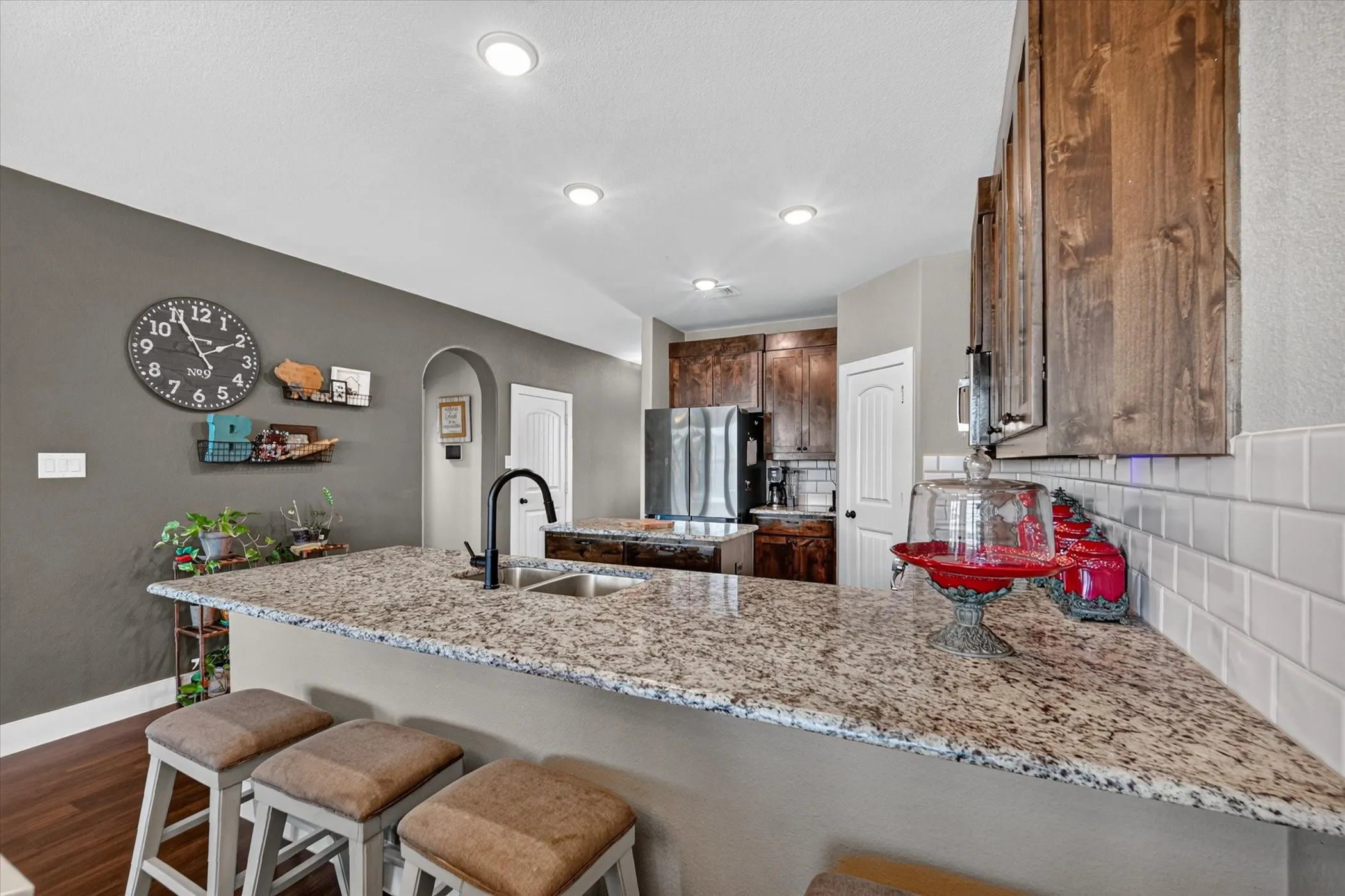 Single Family Residence For Sale in Denton County , 39 S Highland Drive, Sanger, Texas 76266, 4 Bedroom, 3 Bathroom, 3 Garage spaces, 2,849 Sqft, built in 2017, mls#21383104, Real Estate Agent in Sanger, Homes For Sale in Denton county, Homes For Sale in Sanger, Realtor in Sanger Texas, Real Estate Brokerage Independent Realty Texas, Luminita Cordes Realtor