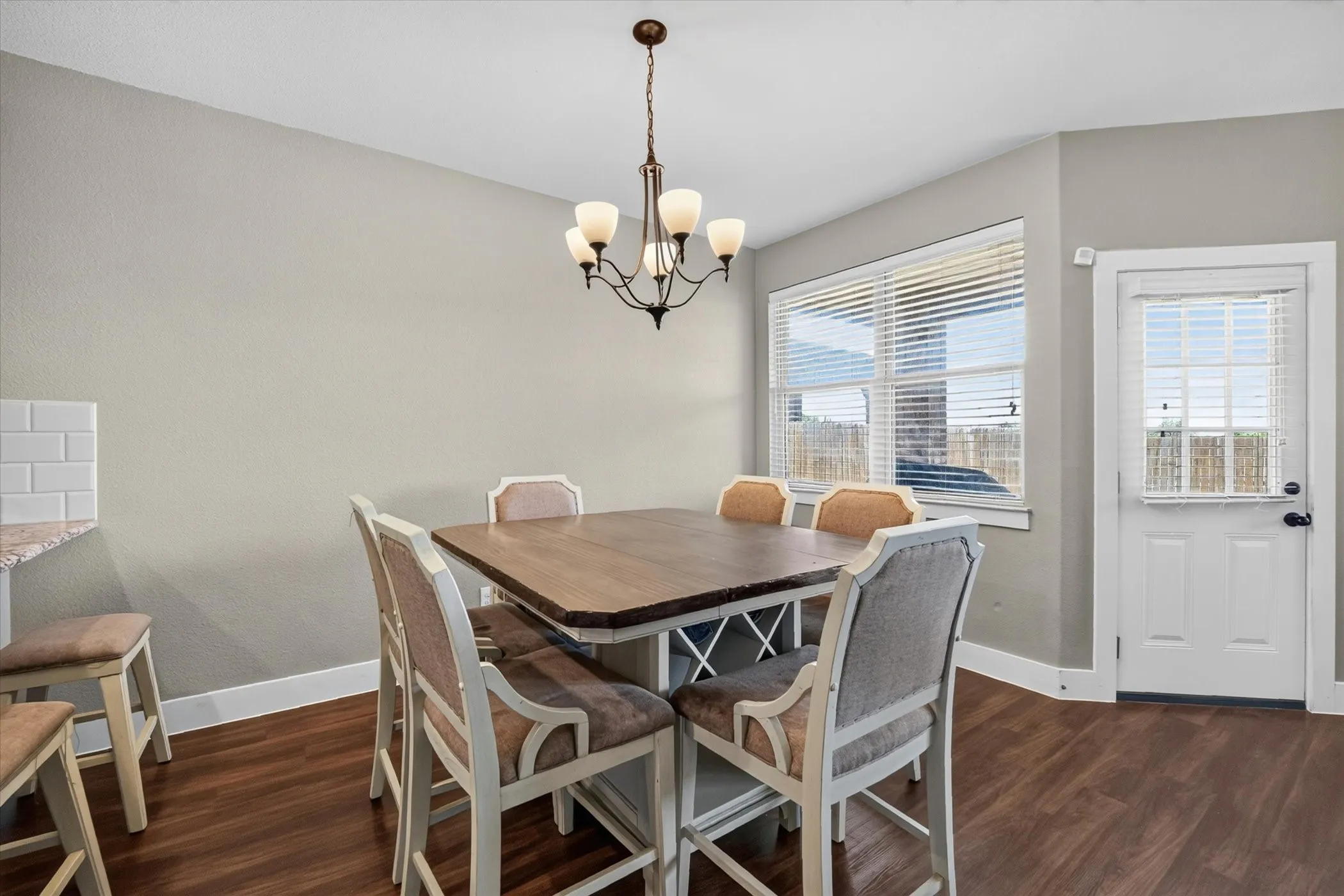 Single Family Residence For Sale in Denton County , 39 S Highland Drive, Sanger, Texas 76266, 4 Bedroom, 3 Bathroom, 3 Garage spaces, 2,849 Sqft, built in 2017, mls#21383104, Real Estate Agent in Sanger, Homes For Sale in Denton county, Homes For Sale in Sanger, Realtor in Sanger Texas, Real Estate Brokerage Independent Realty Texas, Luminita Cordes Realtor