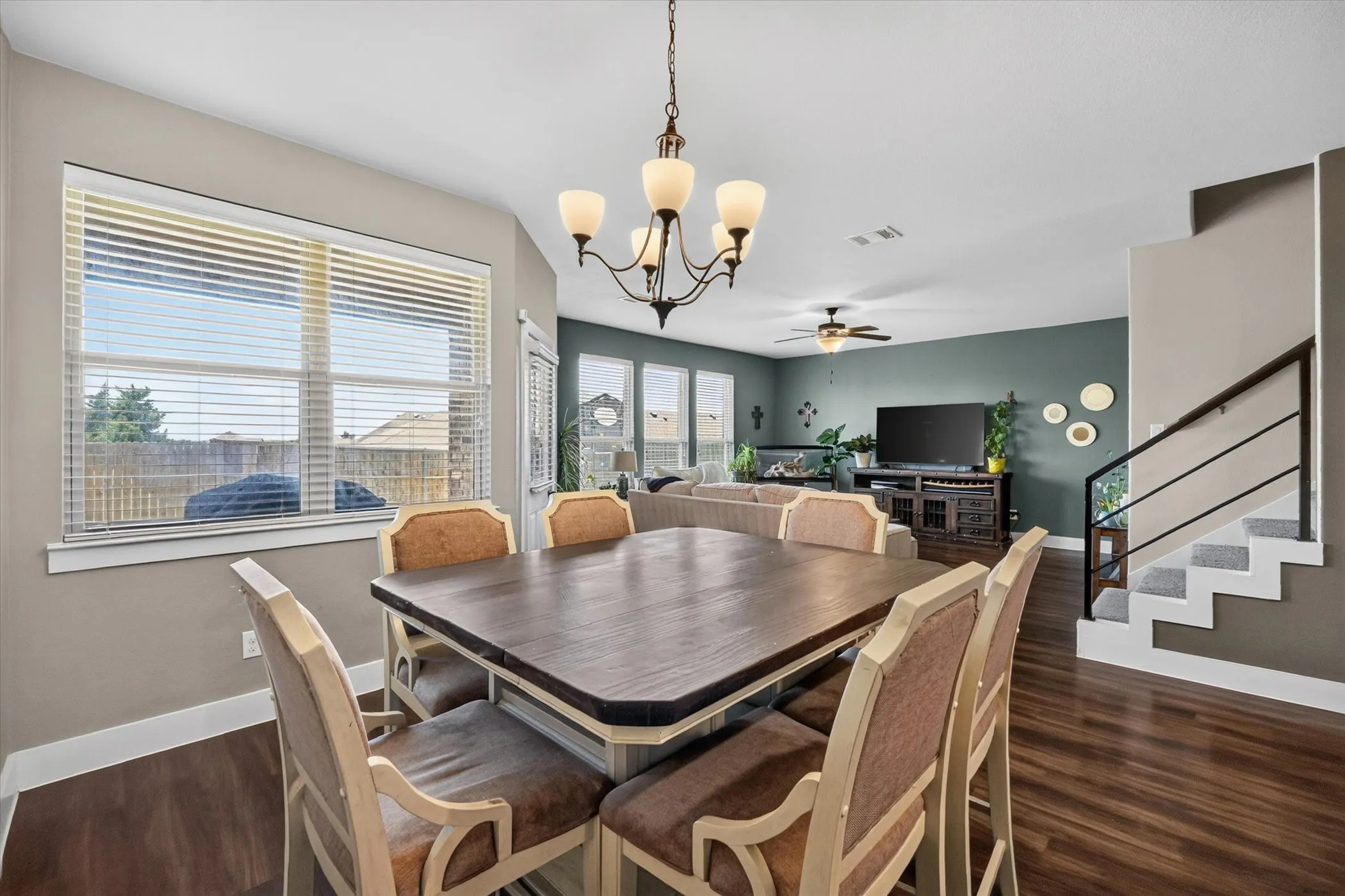 Single Family Residence For Sale in Denton County , 39 S Highland Drive, Sanger, Texas 76266, 4 Bedroom, 3 Bathroom, 3 Garage spaces, 2,849 Sqft, built in 2017, mls#21383104, Real Estate Agent in Sanger, Homes For Sale in Denton county, Homes For Sale in Sanger, Realtor in Sanger Texas, Real Estate Brokerage Independent Realty Texas, Luminita Cordes Realtor