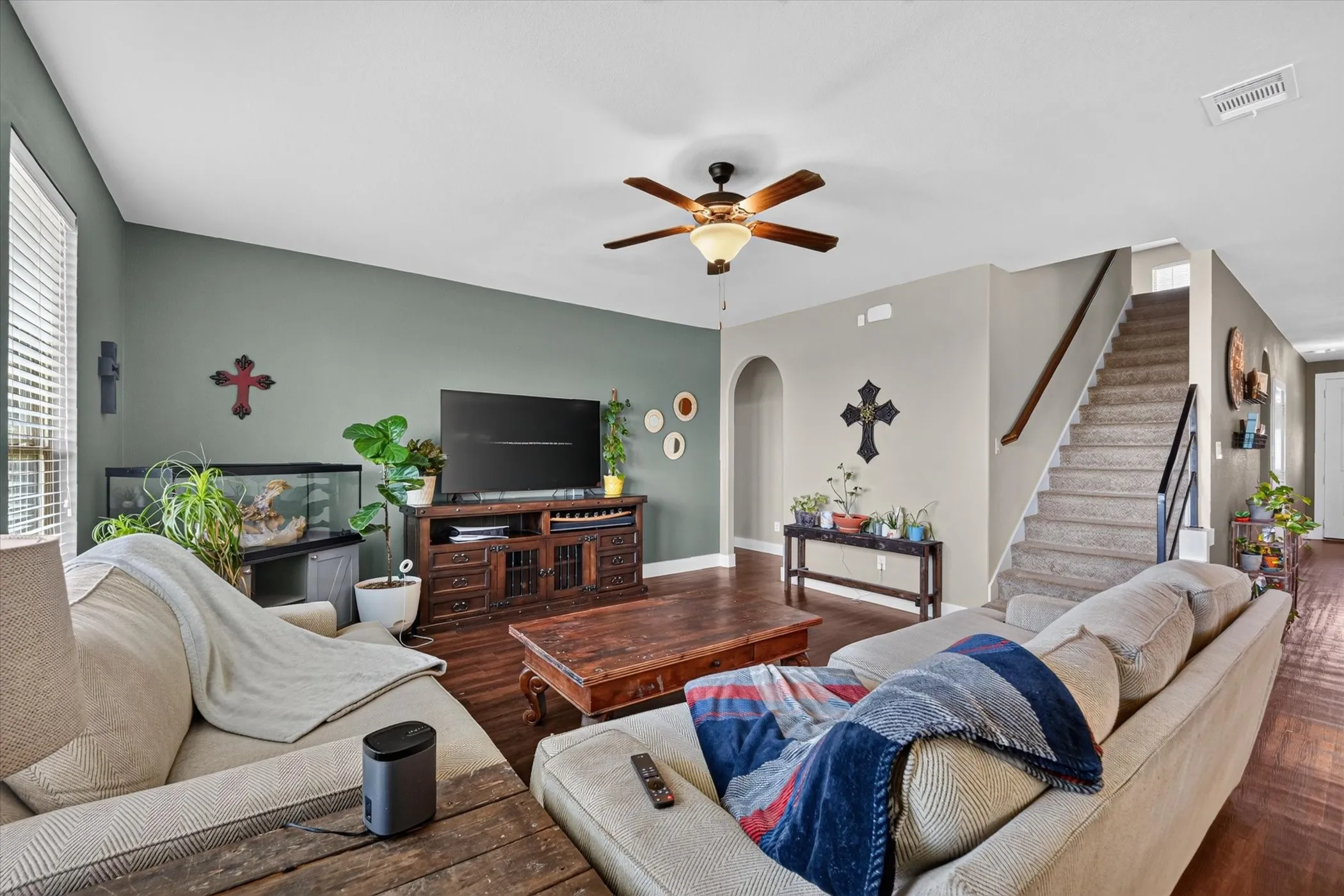 Single Family Residence For Sale in Denton County , 39 S Highland Drive, Sanger, Texas 76266, 4 Bedroom, 3 Bathroom, 3 Garage spaces, 2,849 Sqft, built in 2017, mls#21383104, Real Estate Agent in Sanger, Homes For Sale in Denton county, Homes For Sale in Sanger, Realtor in Sanger Texas, Real Estate Brokerage Independent Realty Texas, Luminita Cordes Realtor