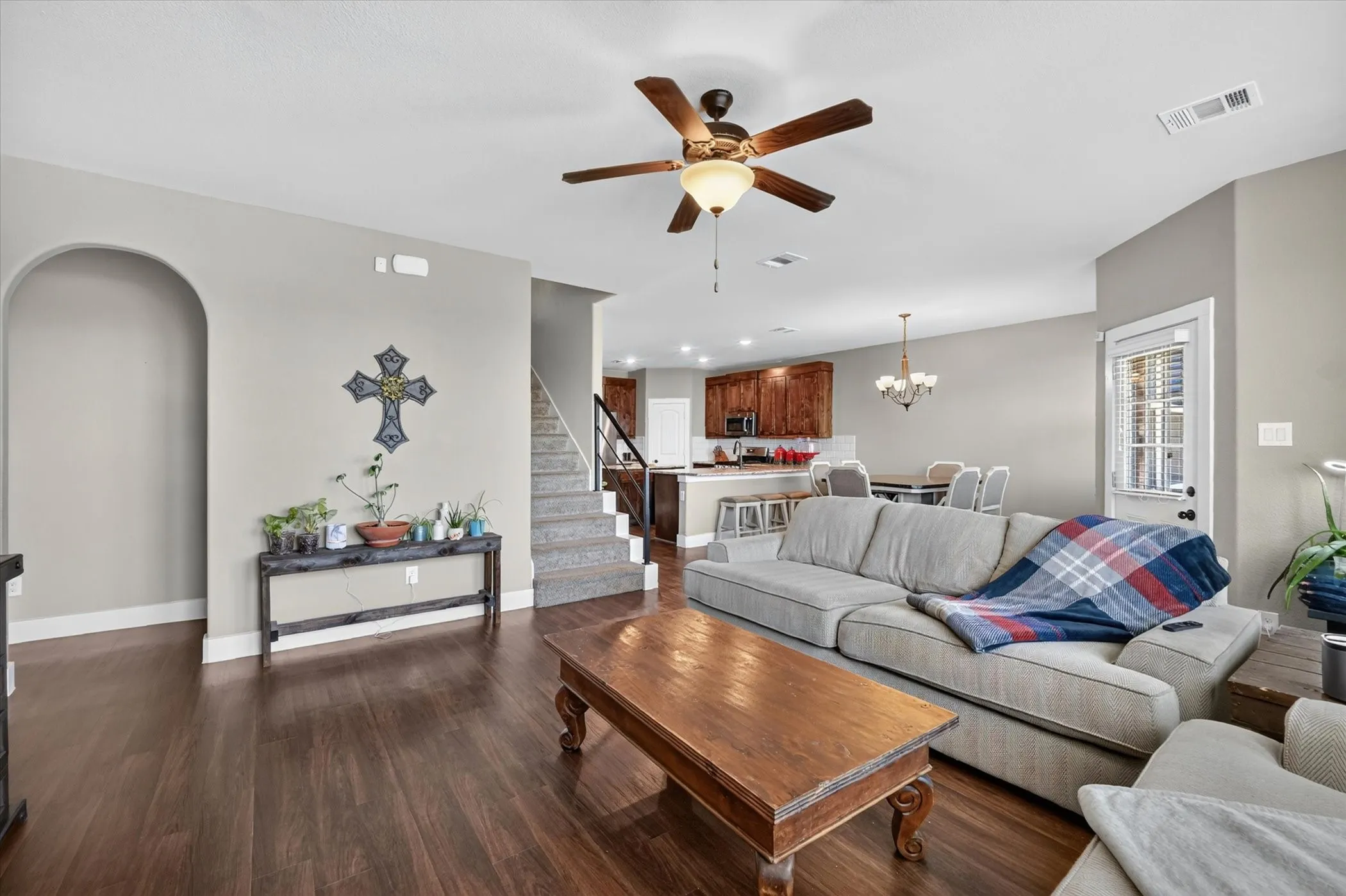 Single Family Residence For Sale in Denton County , 39 S Highland Drive, Sanger, Texas 76266, 4 Bedroom, 3 Bathroom, 3 Garage spaces, 2,849 Sqft, built in 2017, mls#21383104, Real Estate Agent in Sanger, Homes For Sale in Denton county, Homes For Sale in Sanger, Realtor in Sanger Texas, Real Estate Brokerage Independent Realty Texas, Luminita Cordes Realtor