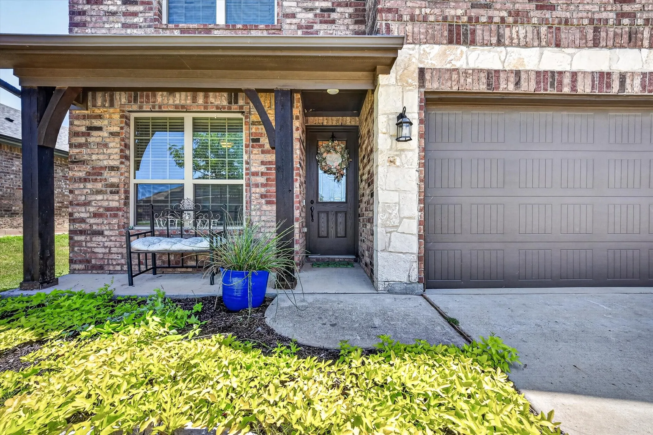 Single Family Residence For Sale in Denton County , 39 S Highland Drive, Sanger, Texas 76266, 4 Bedroom, 3 Bathroom, 3 Garage spaces, 2,849 Sqft, built in 2017, mls#21383104, Real Estate Agent in Sanger, Homes For Sale in Denton county, Homes For Sale in Sanger, Realtor in Sanger Texas, Real Estate Brokerage Independent Realty Texas, Luminita Cordes Realtor