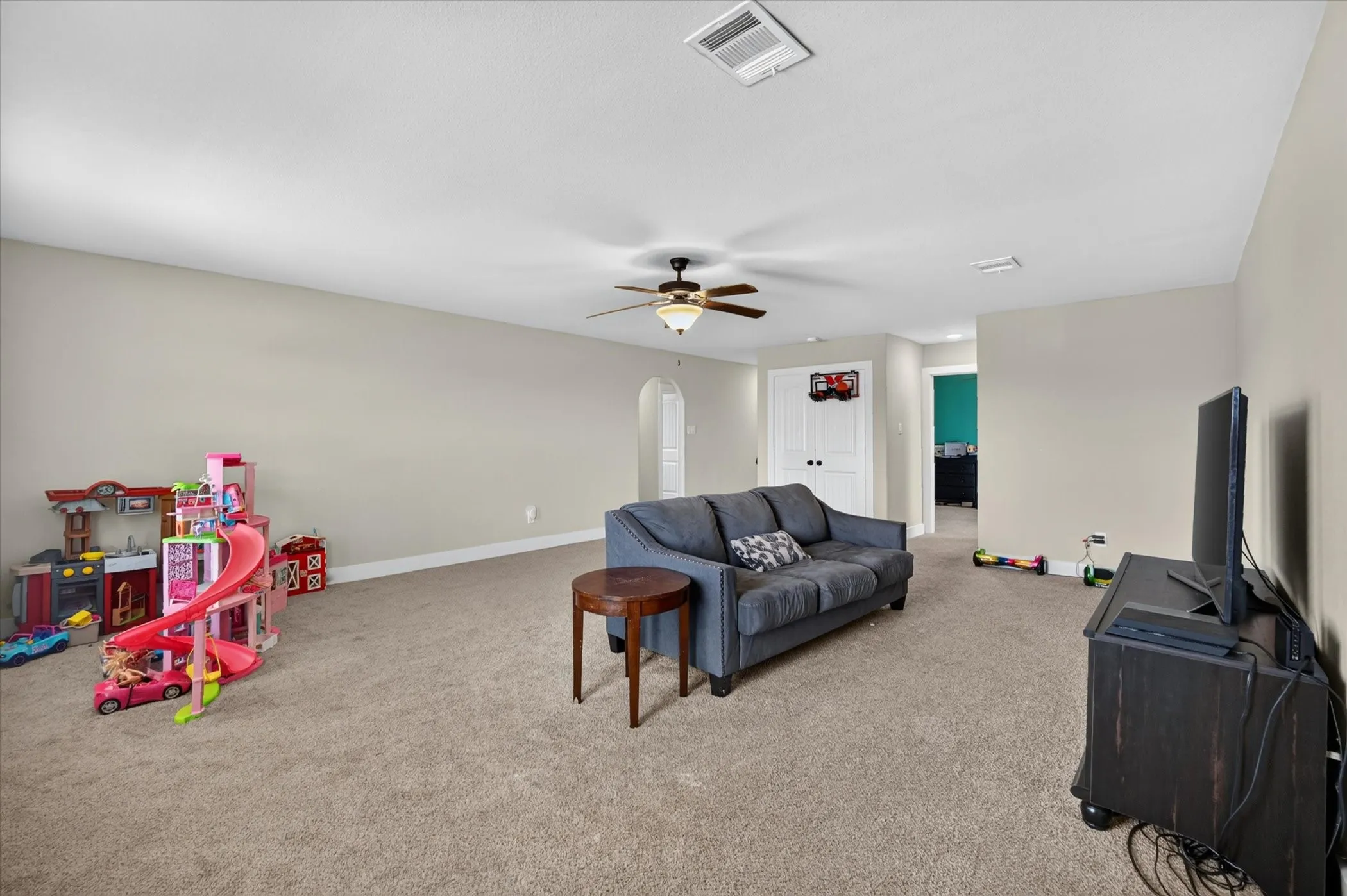 Single Family Residence For Sale in Denton County , 39 S Highland Drive, Sanger, Texas 76266, 4 Bedroom, 3 Bathroom, 3 Garage spaces, 2,849 Sqft, built in 2017, mls#21383104, Real Estate Agent in Sanger, Homes For Sale in Denton county, Homes For Sale in Sanger, Realtor in Sanger Texas, Real Estate Brokerage Independent Realty Texas, Luminita Cordes Realtor