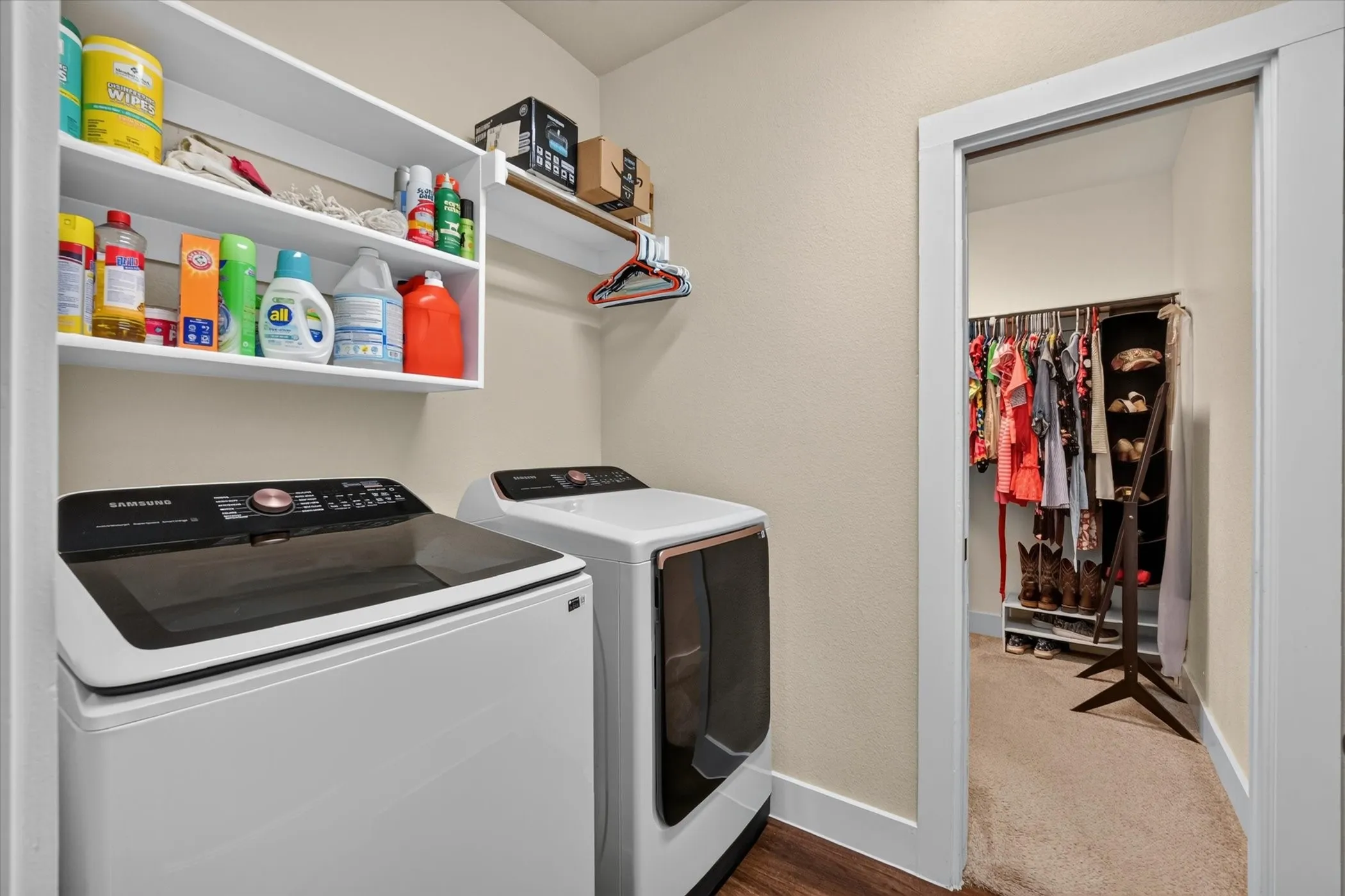 Single Family Residence For Sale in Denton County , 39 S Highland Drive, Sanger, Texas 76266, 4 Bedroom, 3 Bathroom, 3 Garage spaces, 2,849 Sqft, built in 2017, mls#21383104, Real Estate Agent in Sanger, Homes For Sale in Denton county, Homes For Sale in Sanger, Realtor in Sanger Texas, Real Estate Brokerage Independent Realty Texas, Luminita Cordes Realtor