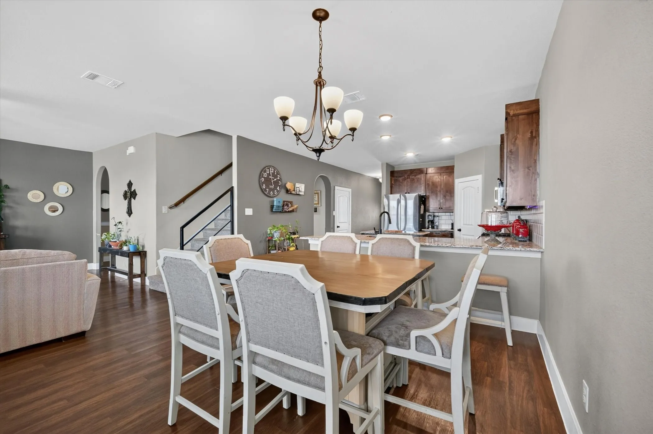 Single Family Residence For Sale in Denton County , 39 S Highland Drive, Sanger, Texas 76266, 4 Bedroom, 3 Bathroom, 3 Garage spaces, 2,849 Sqft, built in 2017, mls#21383104, Real Estate Agent in Sanger, Homes For Sale in Denton county, Homes For Sale in Sanger, Realtor in Sanger Texas, Real Estate Brokerage Independent Realty Texas, Luminita Cordes Realtor