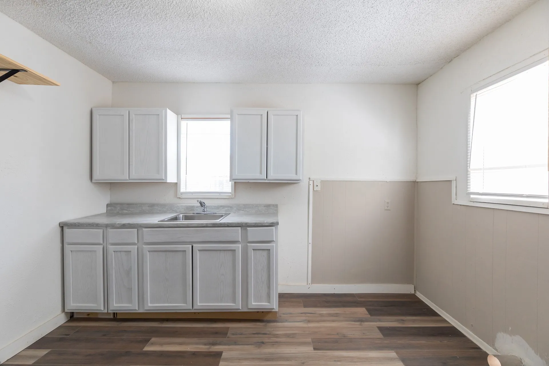 Single Family Residence For Sale in Taylor County , 1617 Vogel Street, Abilene, Texas 79601, 2 Bedroom, 1 Bathroom, Garage spaces, 660 Sqft, built in 1952, mls#21384011, Real Estate Agent in Abilene, Homes For Sale in Taylor county, Homes For Sale in Abilene, Realtor in Abilene Texas, Real Estate Brokerage Independent Realty Texas, Luminita Cordes Realtor