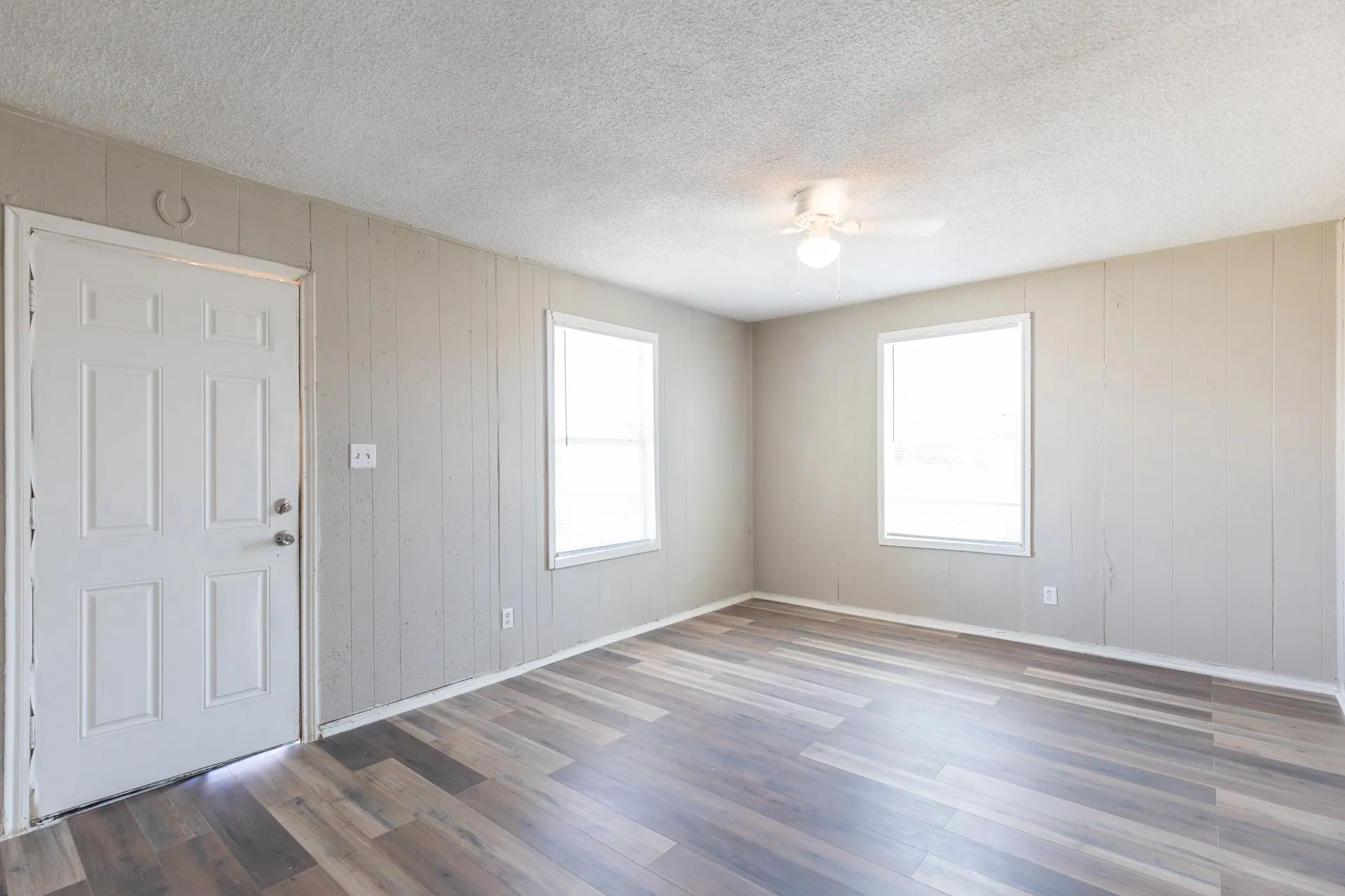 Single Family Residence For Sale in Taylor County , 1617 Vogel Street, Abilene, Texas 79601, 2 Bedroom, 1 Bathroom, Garage spaces, 660 Sqft, built in 1952, mls#21384011, Real Estate Agent in Abilene, Homes For Sale in Taylor county, Homes For Sale in Abilene, Realtor in Abilene Texas, Real Estate Brokerage Independent Realty Texas, Luminita Cordes Realtor