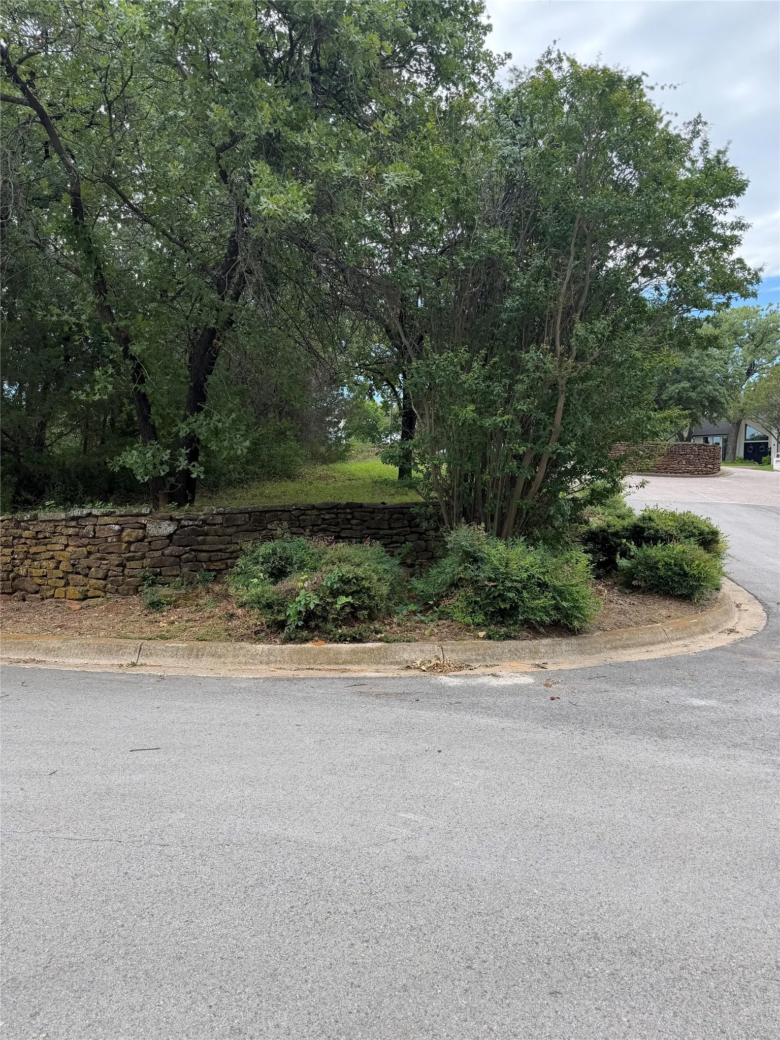 Unimproved Land For Sale in Tarrant County , 6708 Nob Hill Court, North Richland Hills, Texas 76182, 0, 0, Garage spaces, 0 Sqft, built in 0, mls#21380849, Real Estate Agent in North Richland Hills, Homes For Sale in Tarrant county, Homes For Sale in North Richland Hills, Realtor in North Richland Hills Texas, Real Estate Brokerage Independent Realty Texas, Luminita Cordes Realtor