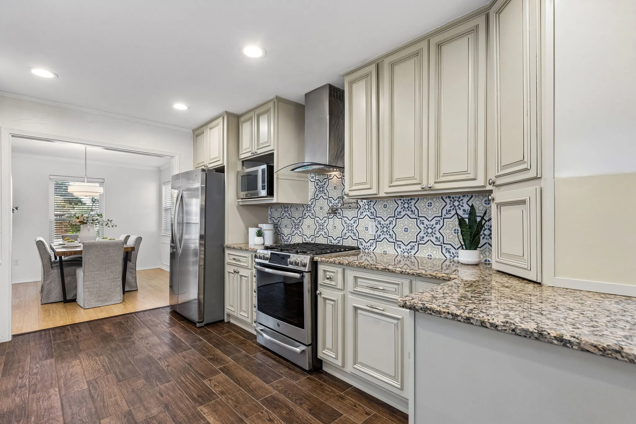 Single Family Residence For Sale in Collin County , 4405 Blystone Lane, Plano, Texas 75093, 4 Bedroom, 2 Bathroom, 2 Garage spaces, 2,579 Sqft, built in 1980, mls#21384053, Real Estate Agent in Plano, Homes For Sale in Collin county, Homes For Sale in Plano, Realtor in Plano Texas, Real Estate Brokerage Independent Realty Texas, Luminita Cordes Realtor