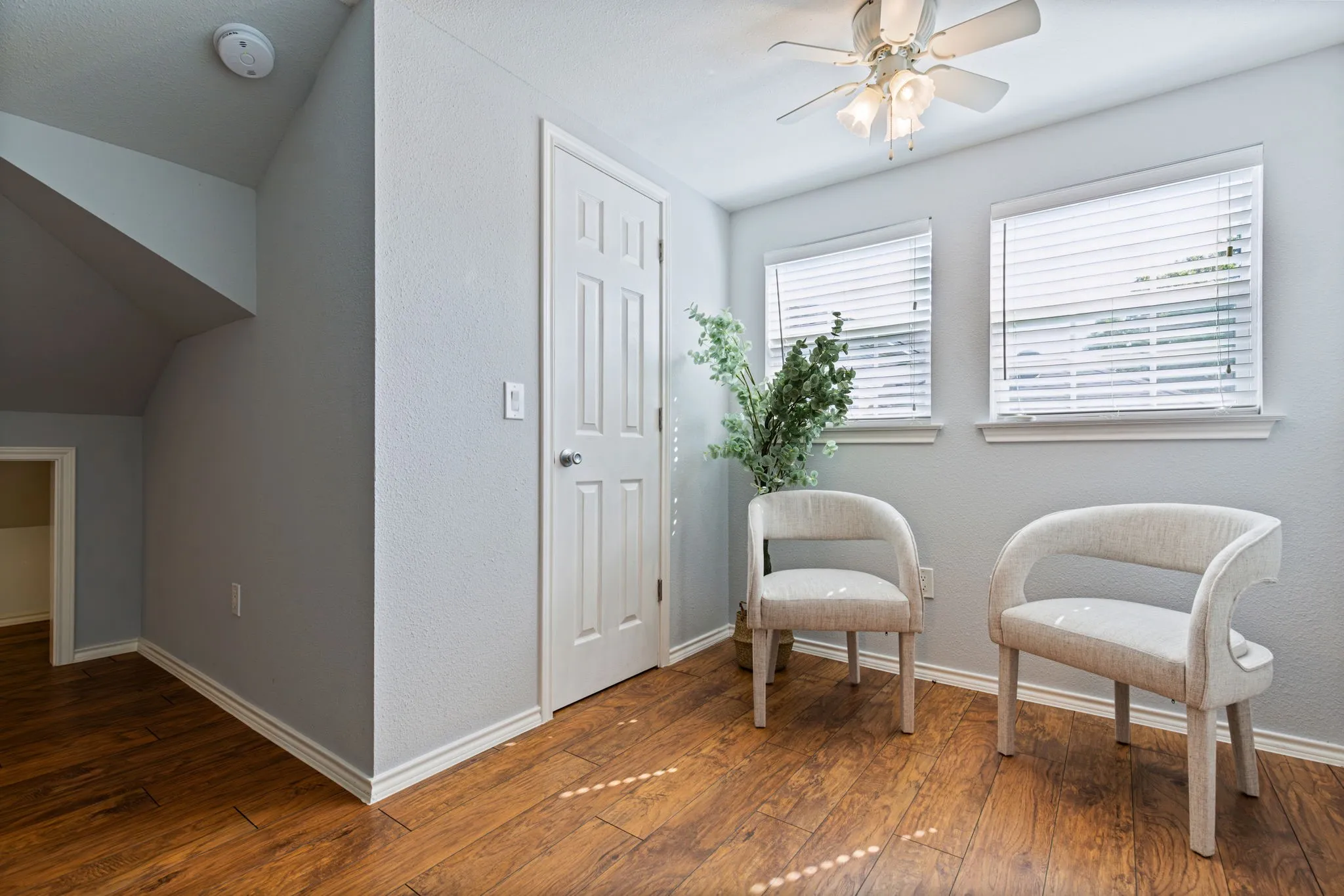 Single Family Residence For Sale in Collin County , 4405 Blystone Lane, Plano, Texas 75093, 4 Bedroom, 2 Bathroom, 2 Garage spaces, 2,579 Sqft, built in 1980, mls#21384053, Real Estate Agent in Plano, Homes For Sale in Collin county, Homes For Sale in Plano, Realtor in Plano Texas, Real Estate Brokerage Independent Realty Texas, Luminita Cordes Realtor