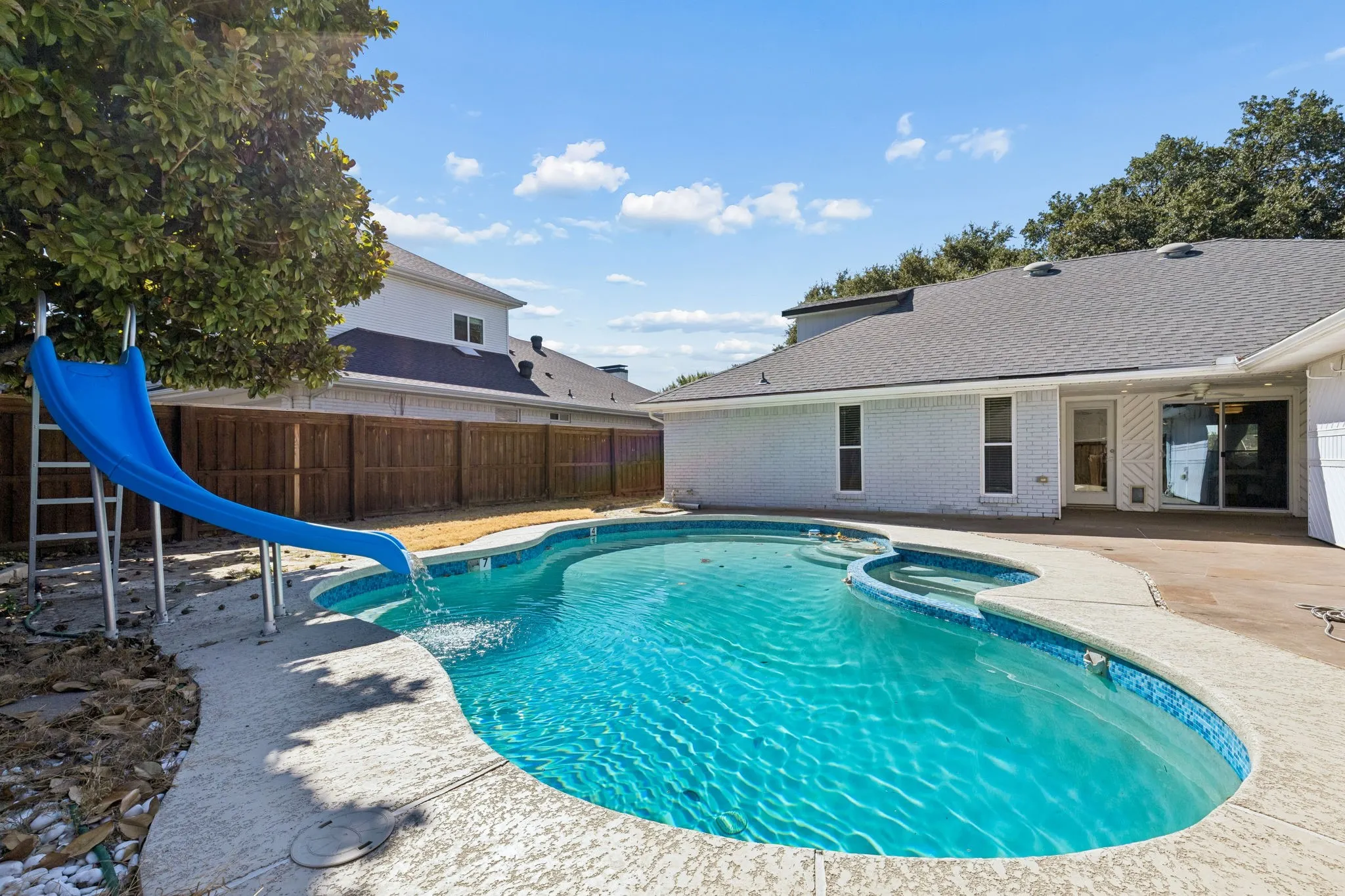 Single Family Residence For Sale in Collin County , 4405 Blystone Lane, Plano, Texas 75093, 4 Bedroom, 2 Bathroom, 2 Garage spaces, 2,579 Sqft, built in 1980, mls#21384053, Real Estate Agent in Plano, Homes For Sale in Collin county, Homes For Sale in Plano, Realtor in Plano Texas, Real Estate Brokerage Independent Realty Texas, Luminita Cordes Realtor