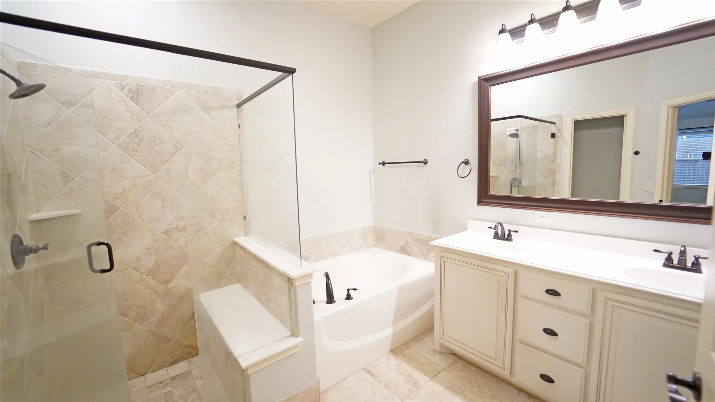 Single Family Residence For Rent in Parker County , 729 Paintbrush Court, Aledo, Texas 76008, 4 Bedroom, 3 Bathroom, 2 Garage spaces, 3,029 Sqft, built in 2016, mls#21384052, Real Estate Agent in Aledo, Homes For Rent in Parker county, Homes For Rent in Aledo, Realtor in Aledo Texas, Real Estate Brokerage Independent Realty Texas, Luminita Cordes Realtor