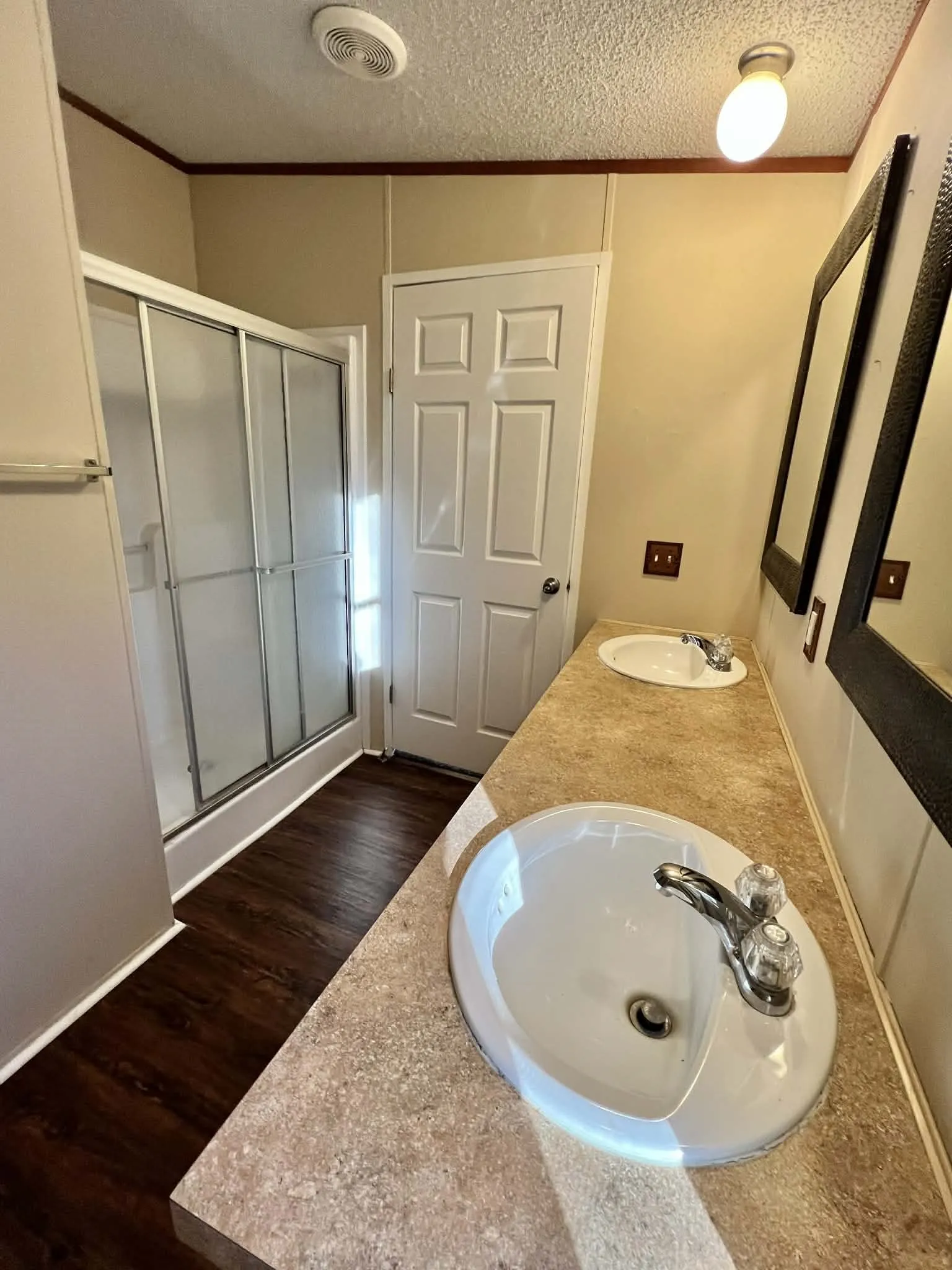 Manufactured Home For Sale in Parker County , 1085 Highland Circle, Springtown, Texas 76082, 4 Bedroom, 2 Bathroom, Garage spaces, 2,280 Sqft, built in 2008, mls#21384061, Real Estate Agent in Springtown, Homes For Sale in Parker county, Homes For Sale in Springtown, Realtor in Springtown Texas, Real Estate Brokerage Independent Realty Texas, Luminita Cordes Realtor
