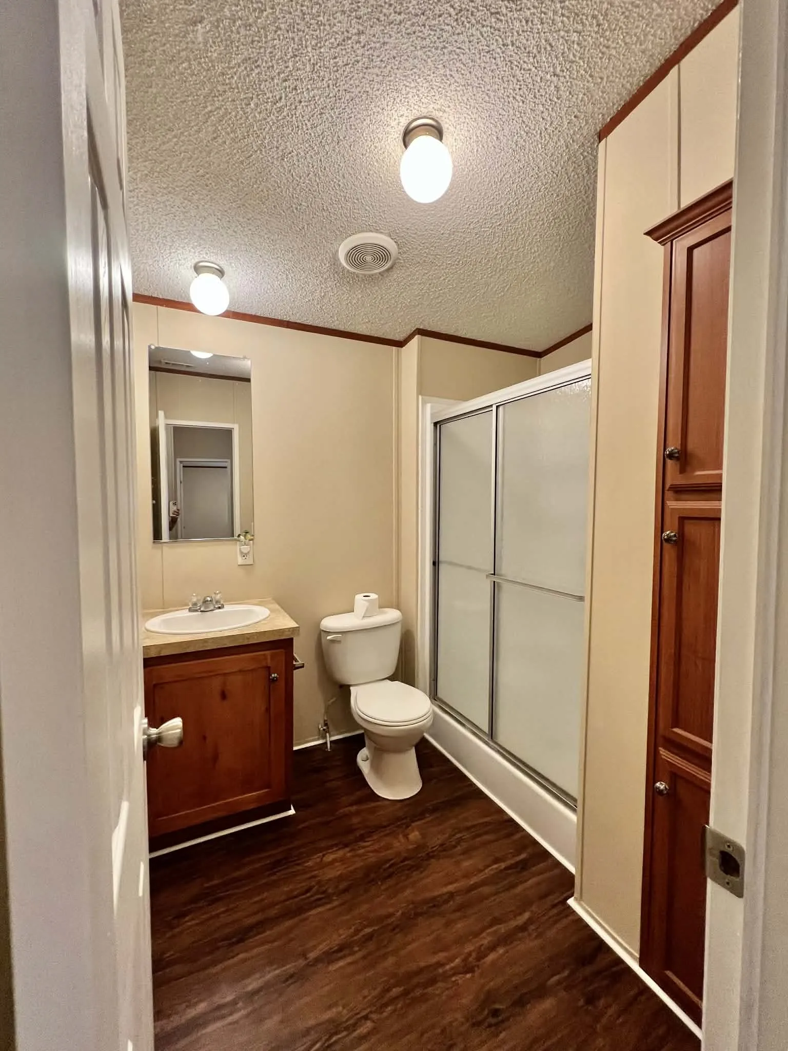 Manufactured Home For Sale in Parker County , 1085 Highland Circle, Springtown, Texas 76082, 4 Bedroom, 2 Bathroom, Garage spaces, 2,280 Sqft, built in 2008, mls#21384061, Real Estate Agent in Springtown, Homes For Sale in Parker county, Homes For Sale in Springtown, Realtor in Springtown Texas, Real Estate Brokerage Independent Realty Texas, Luminita Cordes Realtor