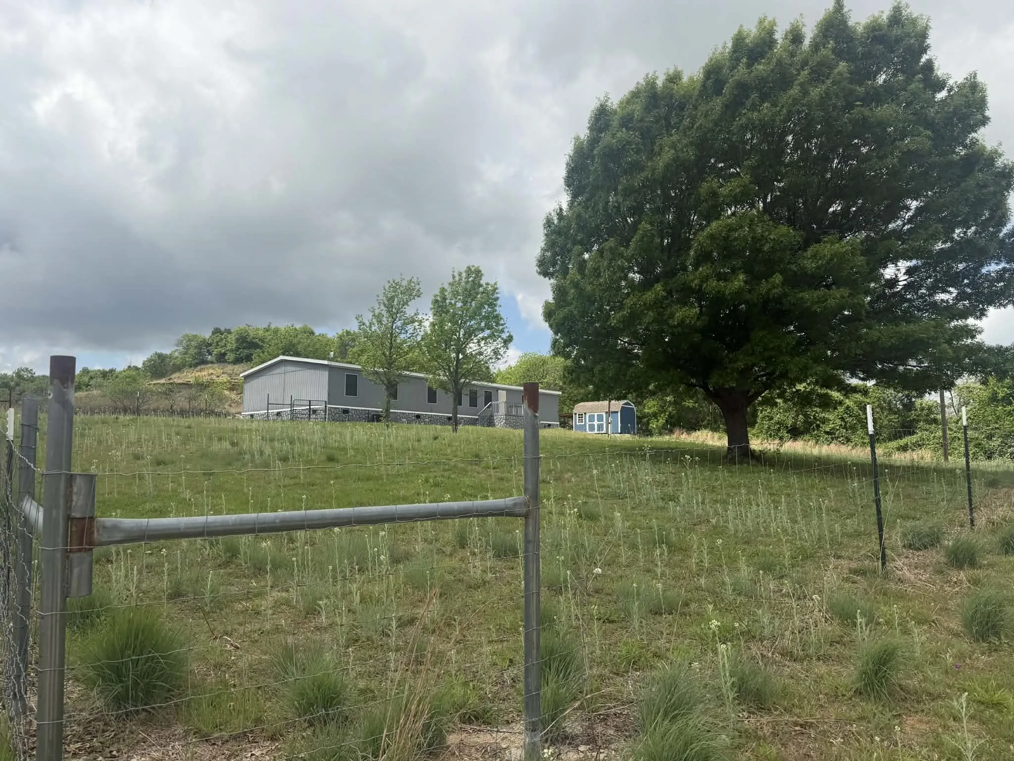 Manufactured Home For Sale in Parker County , 1085 Highland Circle, Springtown, Texas 76082, 4 Bedroom, 2 Bathroom, Garage spaces, 2,280 Sqft, built in 2008, mls#21384061, Real Estate Agent in Springtown, Homes For Sale in Parker county, Homes For Sale in Springtown, Realtor in Springtown Texas, Real Estate Brokerage Independent Realty Texas, Luminita Cordes Realtor