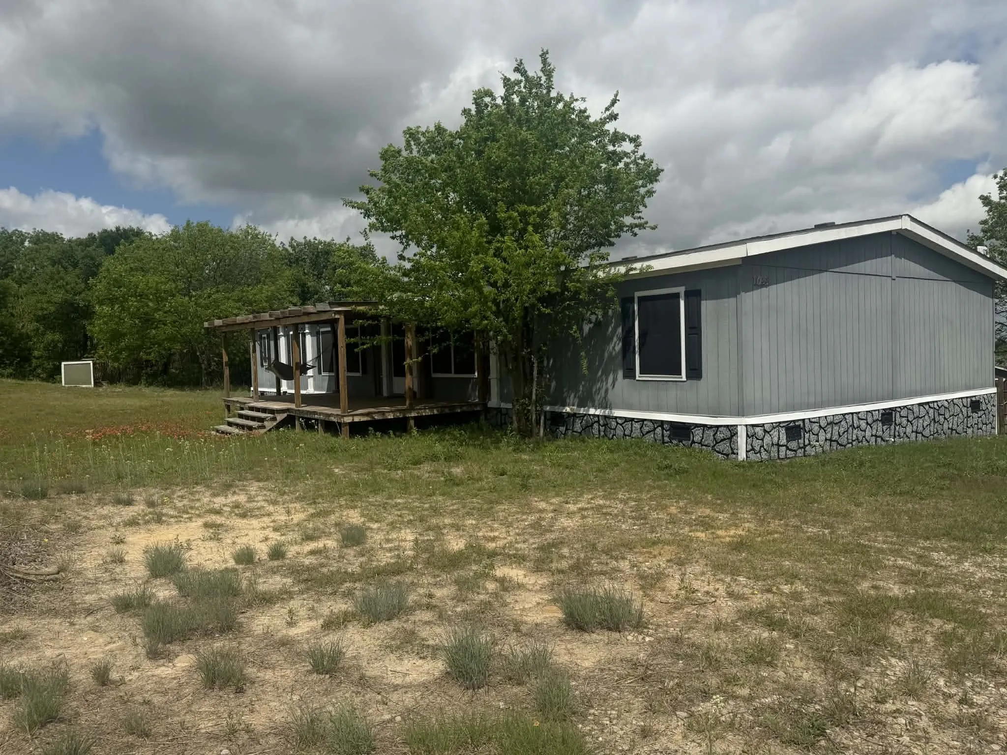 Manufactured Home For Sale in Parker County , 1085 Highland Circle, Springtown, Texas 76082, 4 Bedroom, 2 Bathroom, Garage spaces, 2,280 Sqft, built in 2008, mls#21384061, Real Estate Agent in Springtown, Homes For Sale in Parker county, Homes For Sale in Springtown, Realtor in Springtown Texas, Real Estate Brokerage Independent Realty Texas, Luminita Cordes Realtor