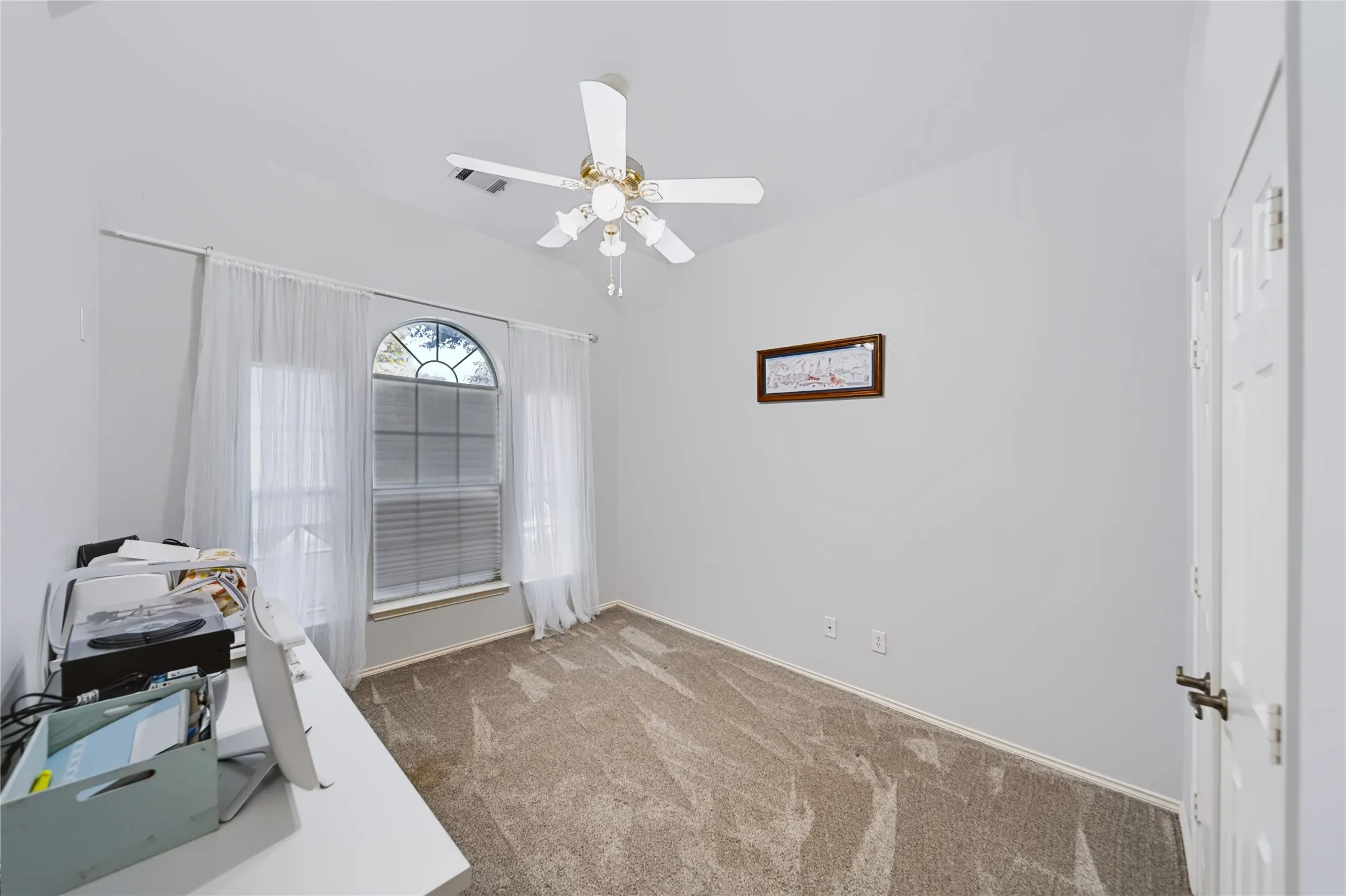 Single Family Residence For Sale in Collin County , 10209 Forrest Drive, Frisco, Texas 75035, 3 Bedroom, 2 Bathroom, 2 Garage spaces, 1,831 Sqft, built in 1995, mls#21373721, Real Estate Agent in Frisco, Homes For Sale in Collin county, Homes For Sale in Frisco, Realtor in Frisco Texas, Real Estate Brokerage Independent Realty Texas, Luminita Cordes Realtor