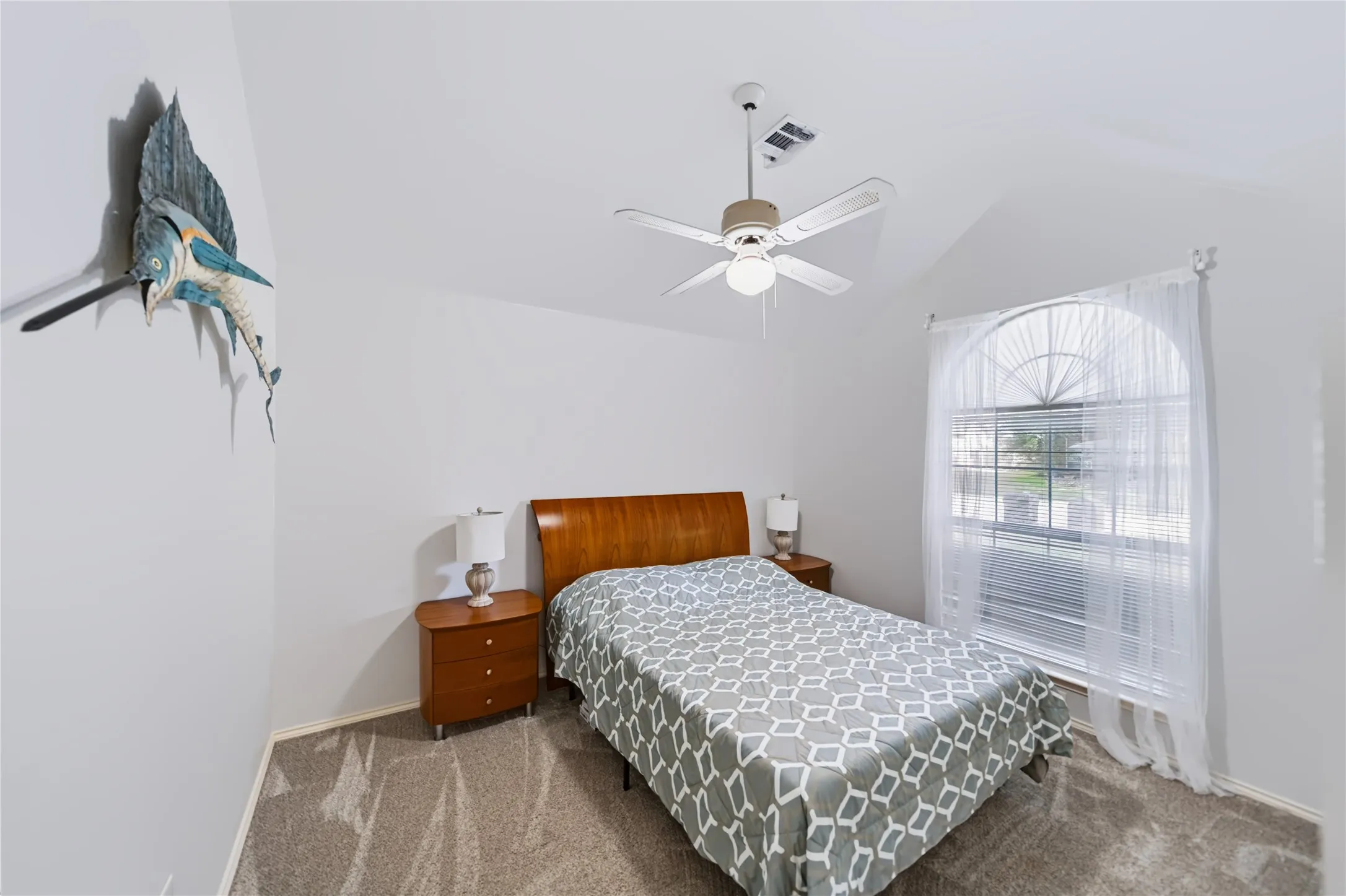 Single Family Residence For Sale in Collin County , 10209 Forrest Drive, Frisco, Texas 75035, 3 Bedroom, 2 Bathroom, 2 Garage spaces, 1,831 Sqft, built in 1995, mls#21373721, Real Estate Agent in Frisco, Homes For Sale in Collin county, Homes For Sale in Frisco, Realtor in Frisco Texas, Real Estate Brokerage Independent Realty Texas, Luminita Cordes Realtor