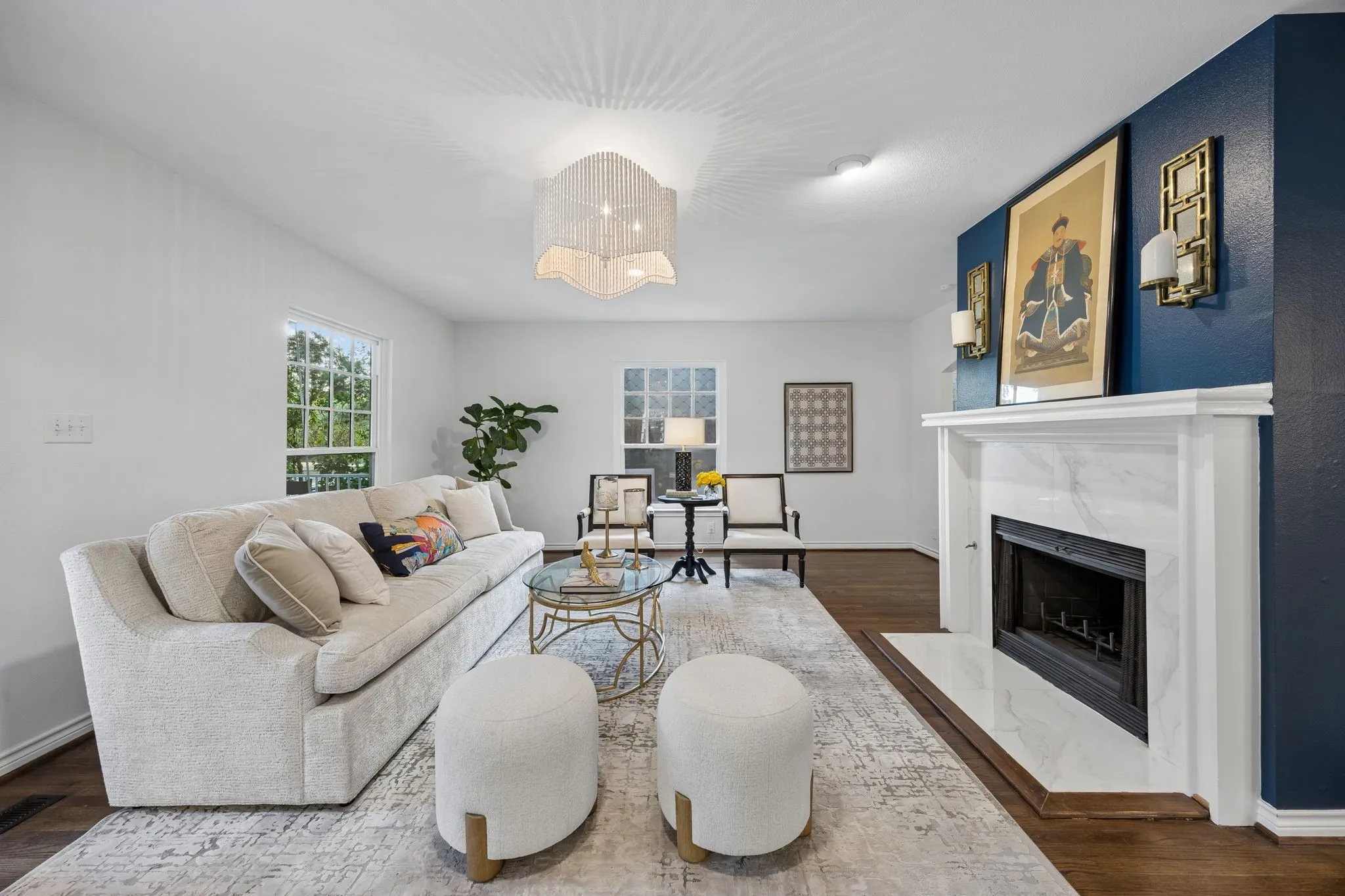Single Family Residence For Sale in Dallas County , 4915 Junius Street, Dallas, Texas 75214, 3 Bedroom, 3 Bathroom, 2 Garage spaces, 2,972 Sqft, built in 1919, mls#21373797, Real Estate Agent in Dallas, Homes For Sale in Dallas county, Homes For Sale in Dallas, Realtor in Dallas Texas, Real Estate Brokerage Independent Realty Texas, Luminita Cordes Realtor