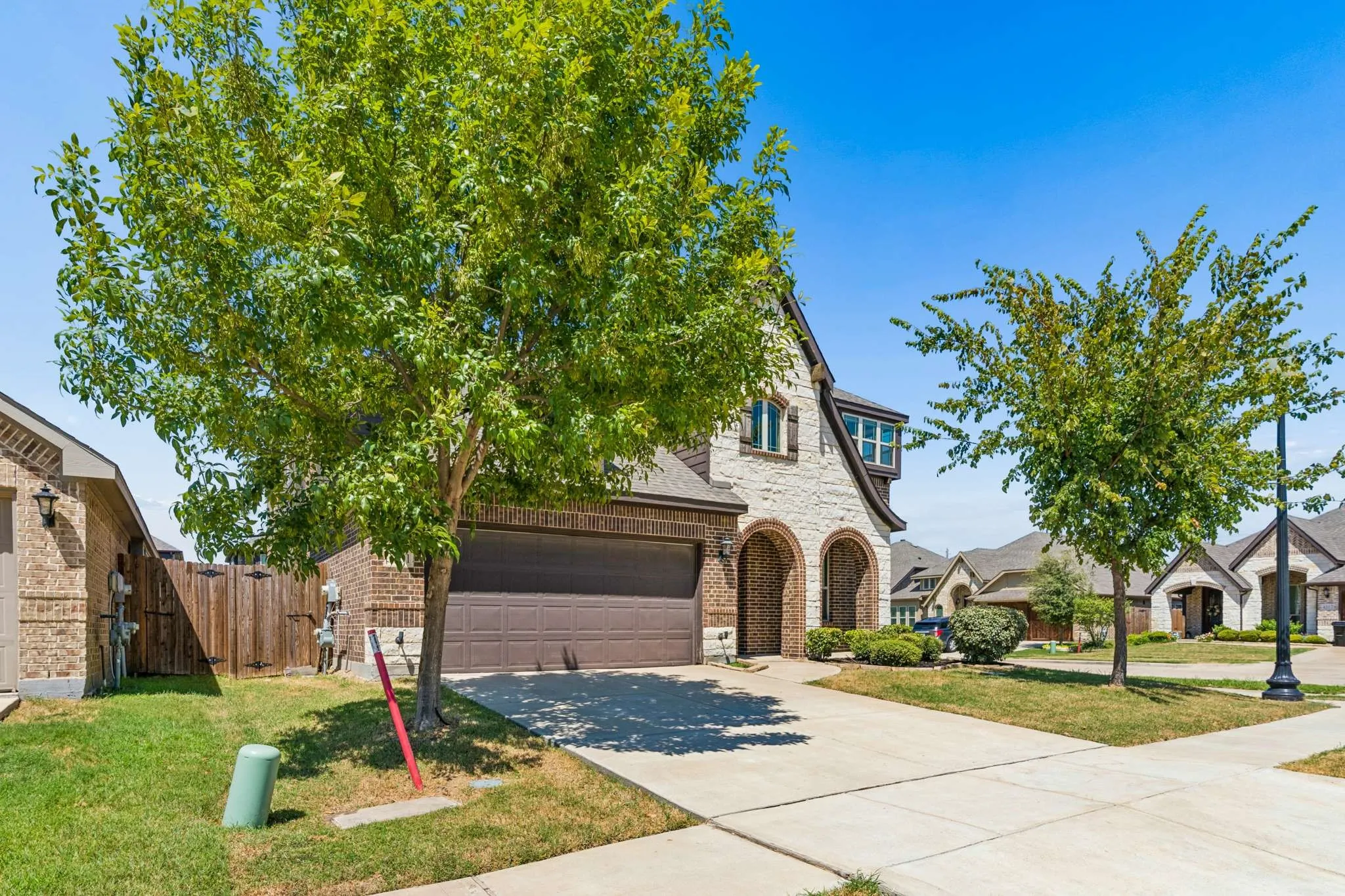 Single Family Residence For Sale in Dallas County , 3101 Summer Star Lane, Mesquite, Texas 75181, 5 Bedroom, 4 Bathroom, 2 Garage spaces, 3,241 Sqft, built in 2020, mls#21384075, Real Estate Agent in Mesquite, Homes For Sale in Dallas county, Homes For Sale in Mesquite, Realtor in Mesquite Texas, Real Estate Brokerage Independent Realty Texas, Luminita Cordes Realtor