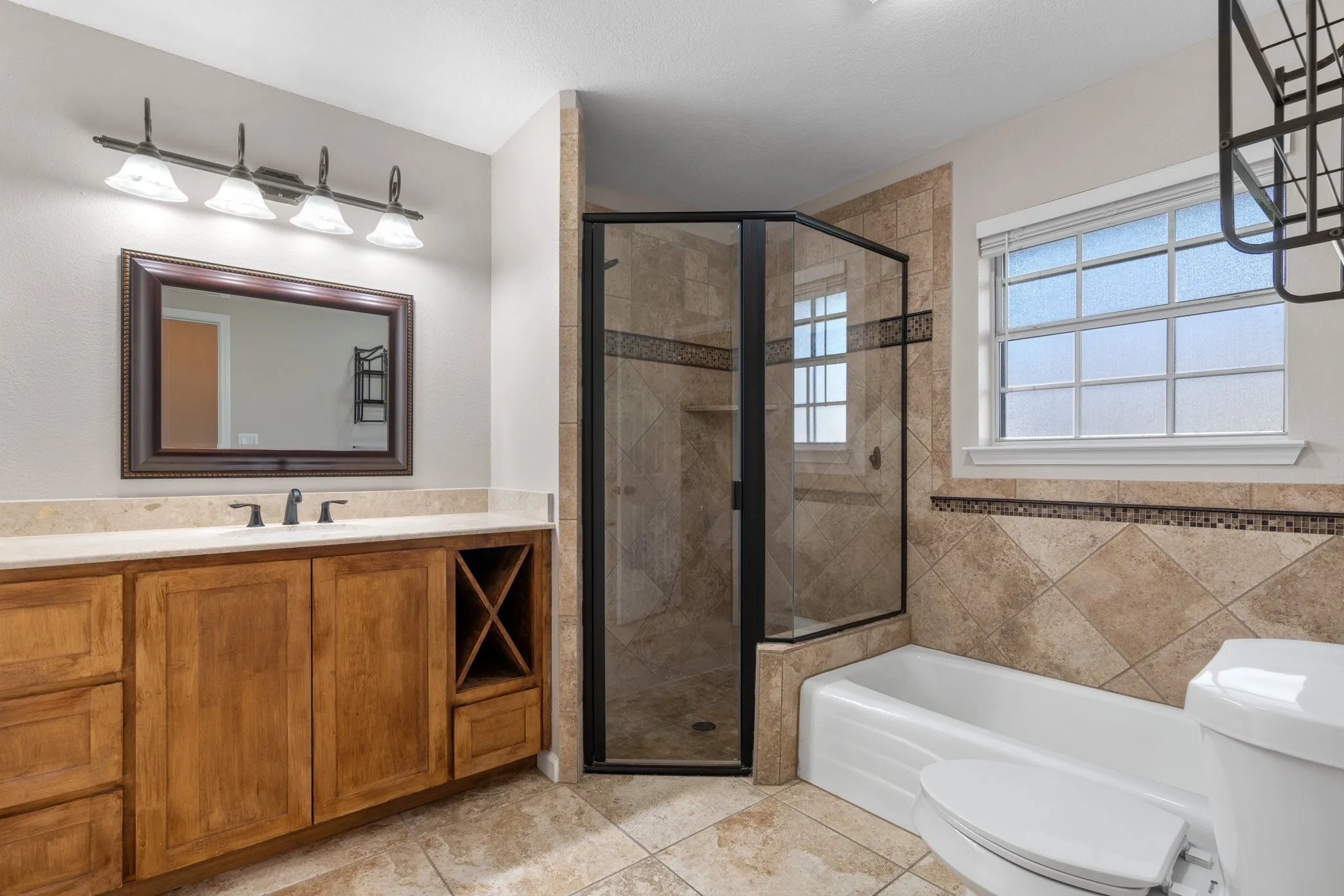 Single Family Residence For Rent in Tarrant County , 2013 Wood Trail, Azle, Texas 76020, 4 Bedroom, 2 Bathroom, 2 Garage spaces, 1,796 Sqft, built in 1995, mls#21383202, Real Estate Agent in Azle, Homes For Rent in Tarrant county, Homes For Rent in Azle, Realtor in Azle Texas, Real Estate Brokerage Independent Realty Texas, Luminita Cordes Realtor