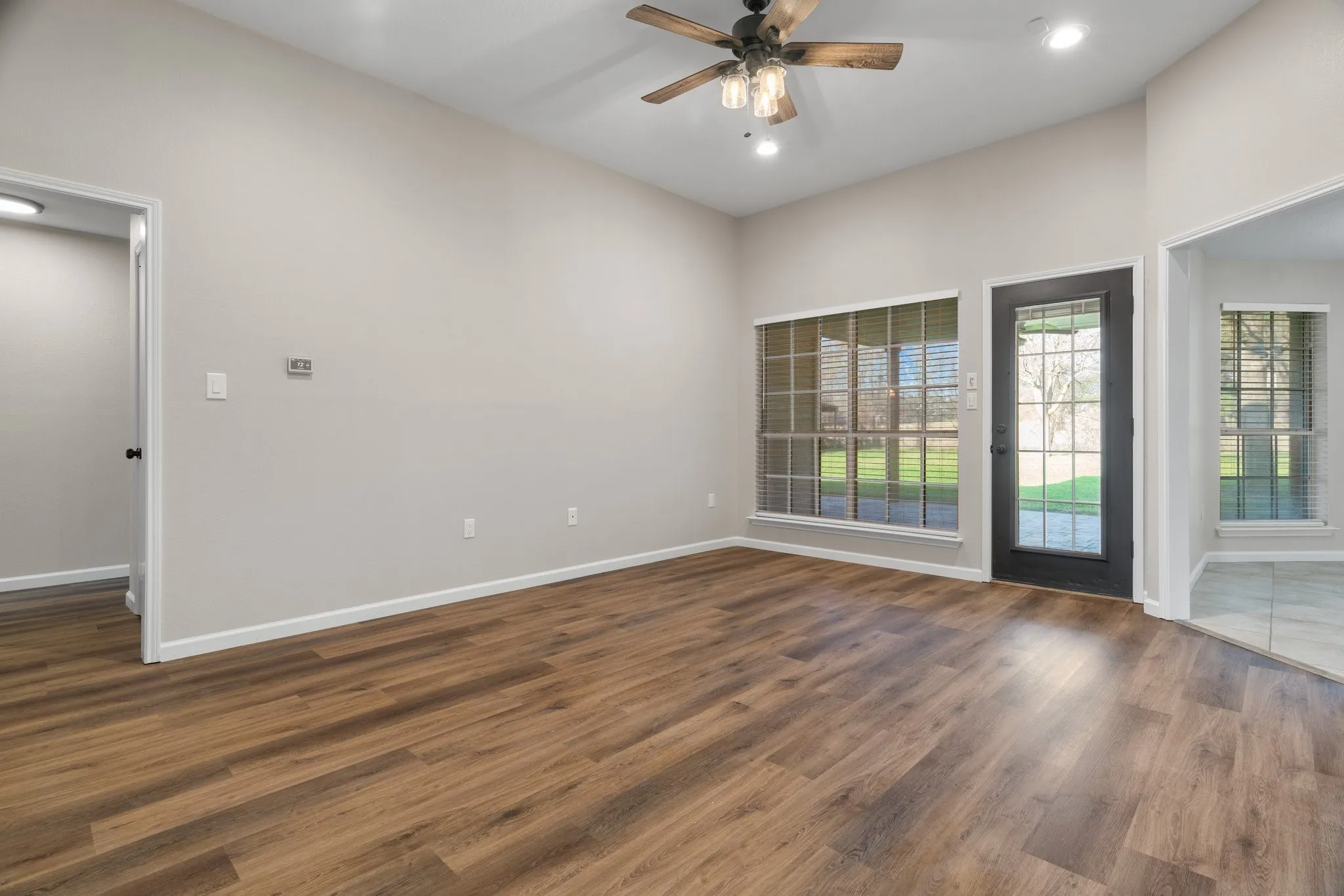 Single Family Residence For Rent in Tarrant County , 2013 Wood Trail, Azle, Texas 76020, 4 Bedroom, 2 Bathroom, 2 Garage spaces, 1,796 Sqft, built in 1995, mls#21383202, Real Estate Agent in Azle, Homes For Rent in Tarrant county, Homes For Rent in Azle, Realtor in Azle Texas, Real Estate Brokerage Independent Realty Texas, Luminita Cordes Realtor