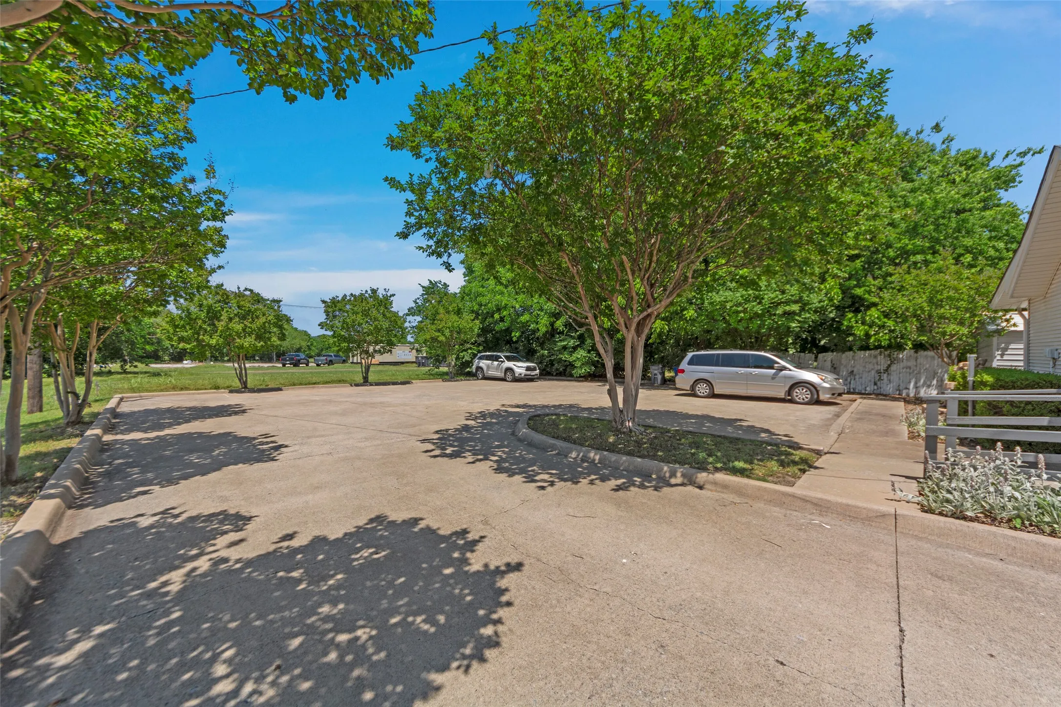 Office For Rent in Collin County , 508 W Main Street, Allen, Texas 75013, 0, 0, Garage spaces, 0 Sqft, built in 1965, mls#21384083, Real Estate Agent in Allen, Homes For Rent in Collin county, Homes For Rent in Allen, Realtor in Allen Texas, Real Estate Brokerage Independent Realty Texas, Luminita Cordes Realtor