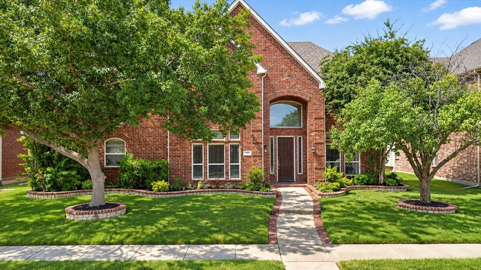 Single Family Residence For Sale in Collin County , 4409 Benton Elm Drive, Plano, Texas 75024, 4 Bedroom, 4 Bathroom, 3 Garage spaces, 3,713 Sqft, built in 2001, mls#21381815, Real Estate Agent in Plano, Homes For Sale in Collin county, Homes For Sale in Plano, Realtor in Plano Texas, Real Estate Brokerage Independent Realty Texas, Luminita Cordes Realtor