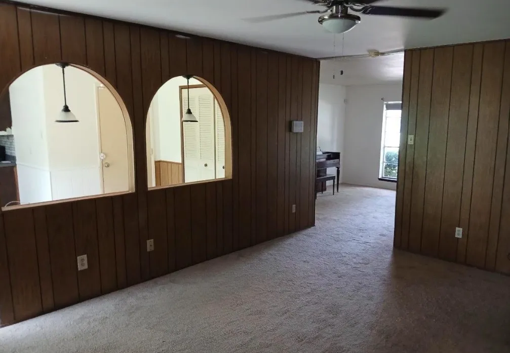 Single Family Residence For Rent in Dallas County , 1110 Cielo Vista Drive, Grand Prairie, Texas 75052, 3 Bedroom, 2 Bathroom, 1 Garage spaces, 1,348 Sqft, built in 1972, mls#21384084, Real Estate Agent in Grand Prairie, Homes For Rent in Dallas county, Homes For Rent in Grand Prairie, Realtor in Grand Prairie Texas, Real Estate Brokerage Independent Realty Texas, Luminita Cordes Realtor