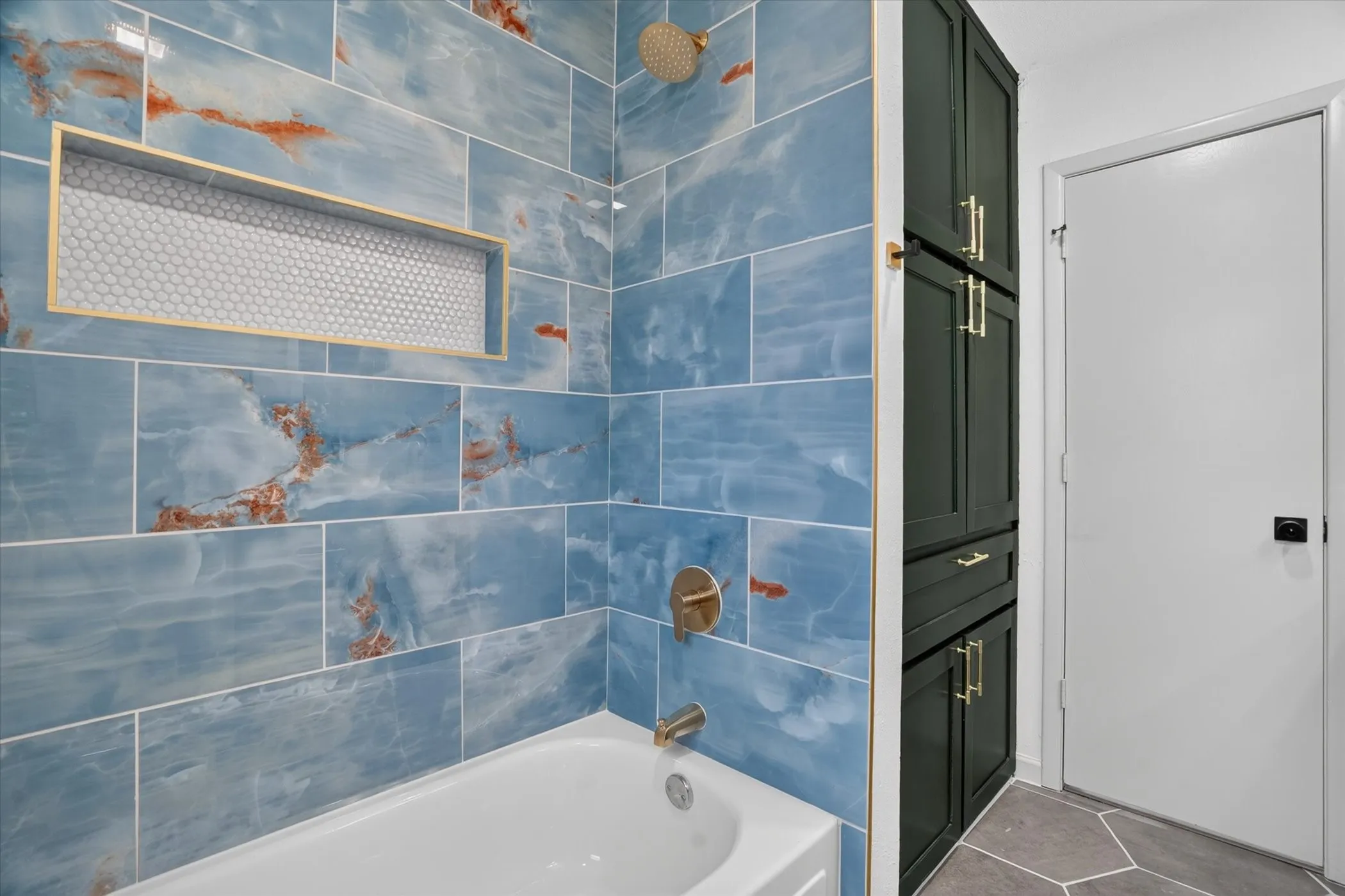 Single Family Residence For Sale in Tarrant County , 5817 Stone Drive, North Richland Hills, Texas 76180, 3 Bedroom, 2 Bathroom, 2 Garage spaces, 1,662 Sqft, built in 1976, mls#21384070, Real Estate Agent in North Richland Hills, Homes For Sale in Tarrant county, Homes For Sale in North Richland Hills, Realtor in North Richland Hills Texas, Real Estate Brokerage Independent Realty Texas, Luminita Cordes Realtor