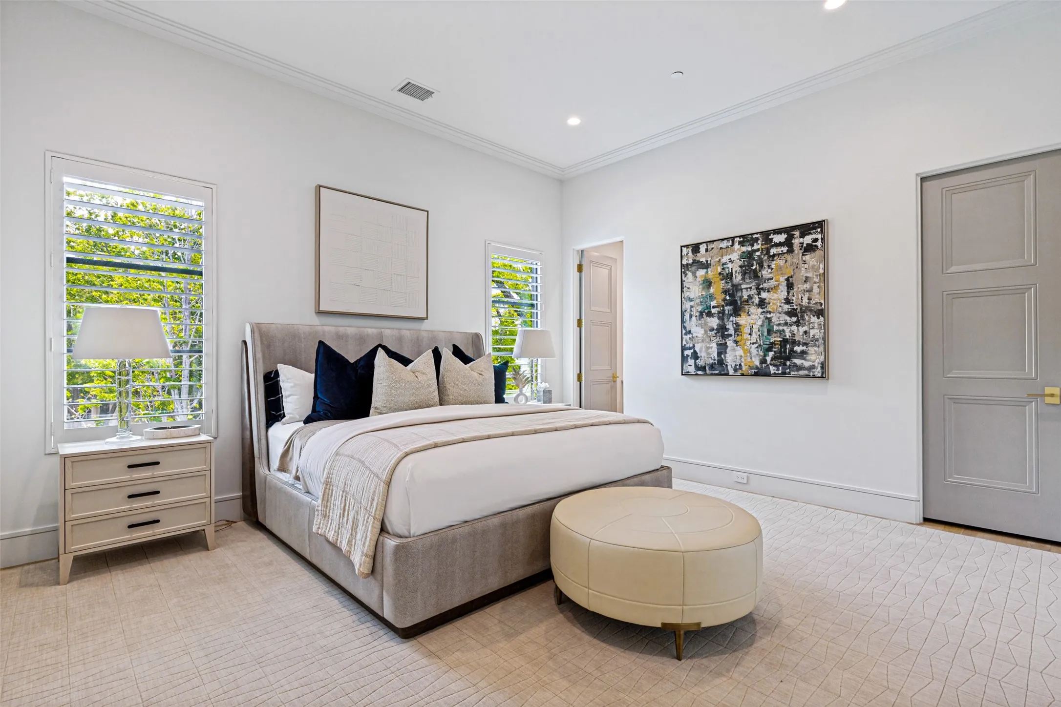 Single Family Residence For Sale in Dallas County , 4436 Belclaire Avenue, Highland Park, Texas 75205, 5 Bedroom, 8 Bathroom, 3 Garage spaces, 8,074 Sqft, built in 2022, mls#21383714, Real Estate Agent in Highland Park, Homes For Sale in Dallas county, Homes For Sale in Highland Park, Realtor in Highland Park Texas, Real Estate Brokerage Independent Realty Texas, Luminita Cordes Realtor