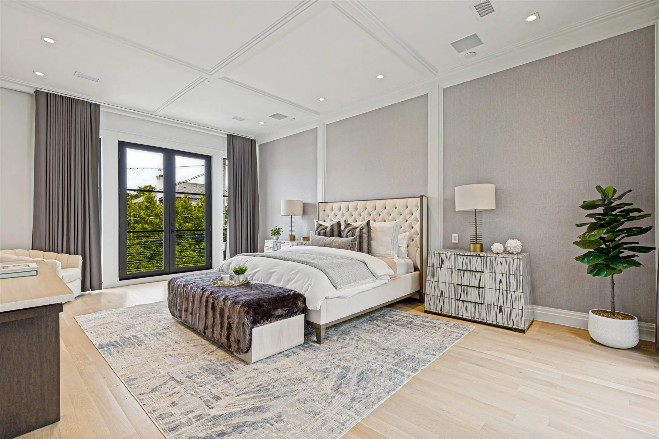 Single Family Residence For Sale in Dallas County , 4436 Belclaire Avenue, Highland Park, Texas 75205, 5 Bedroom, 8 Bathroom, 3 Garage spaces, 8,074 Sqft, built in 2022, mls#21383714, Real Estate Agent in Highland Park, Homes For Sale in Dallas county, Homes For Sale in Highland Park, Realtor in Highland Park Texas, Real Estate Brokerage Independent Realty Texas, Luminita Cordes Realtor