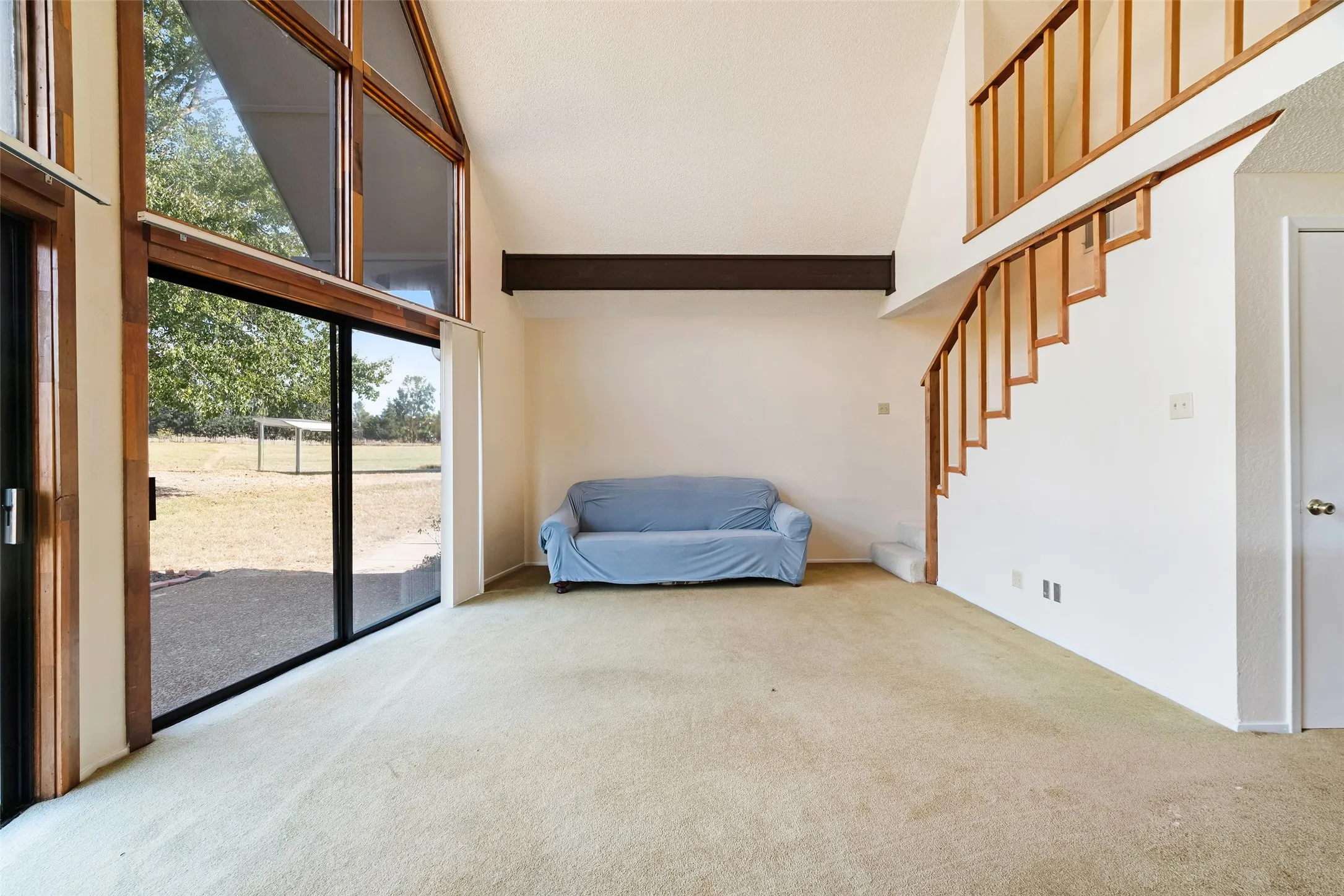 Farm For Sale in Lamar County , 6517 County Road 45600, Blossom, Texas 75416, 3 Bedroom, 2 Bathroom, Garage spaces, 1,143 Sqft, built in 1984, mls#21381147, Real Estate Agent in Blossom, Homes For Sale in Lamar county, Homes For Sale in Blossom, Realtor in Blossom Texas, Real Estate Brokerage Independent Realty Texas, Luminita Cordes Realtor