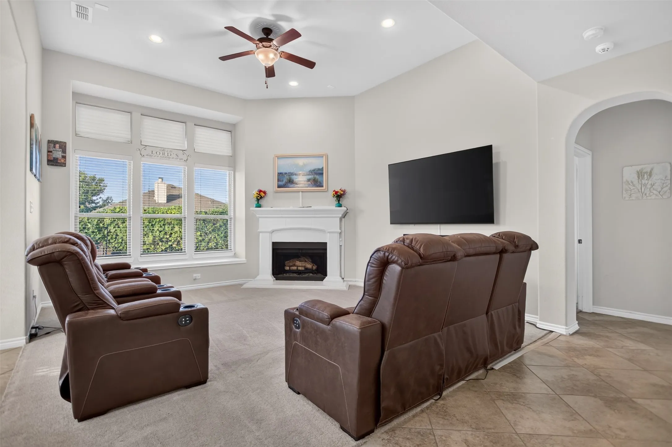 Single Family Residence For Sale in Kaufman County , 105 Zion Lane, Forney, Texas 75126, 4 Bedroom, 3 Bathroom, 3 Garage spaces, 3,040 Sqft, built in 2015, mls#21381665, Real Estate Agent in Forney, Homes For Sale in Kaufman county, Homes For Sale in Forney, Realtor in Forney Texas, Real Estate Brokerage Independent Realty Texas, Luminita Cordes Realtor
