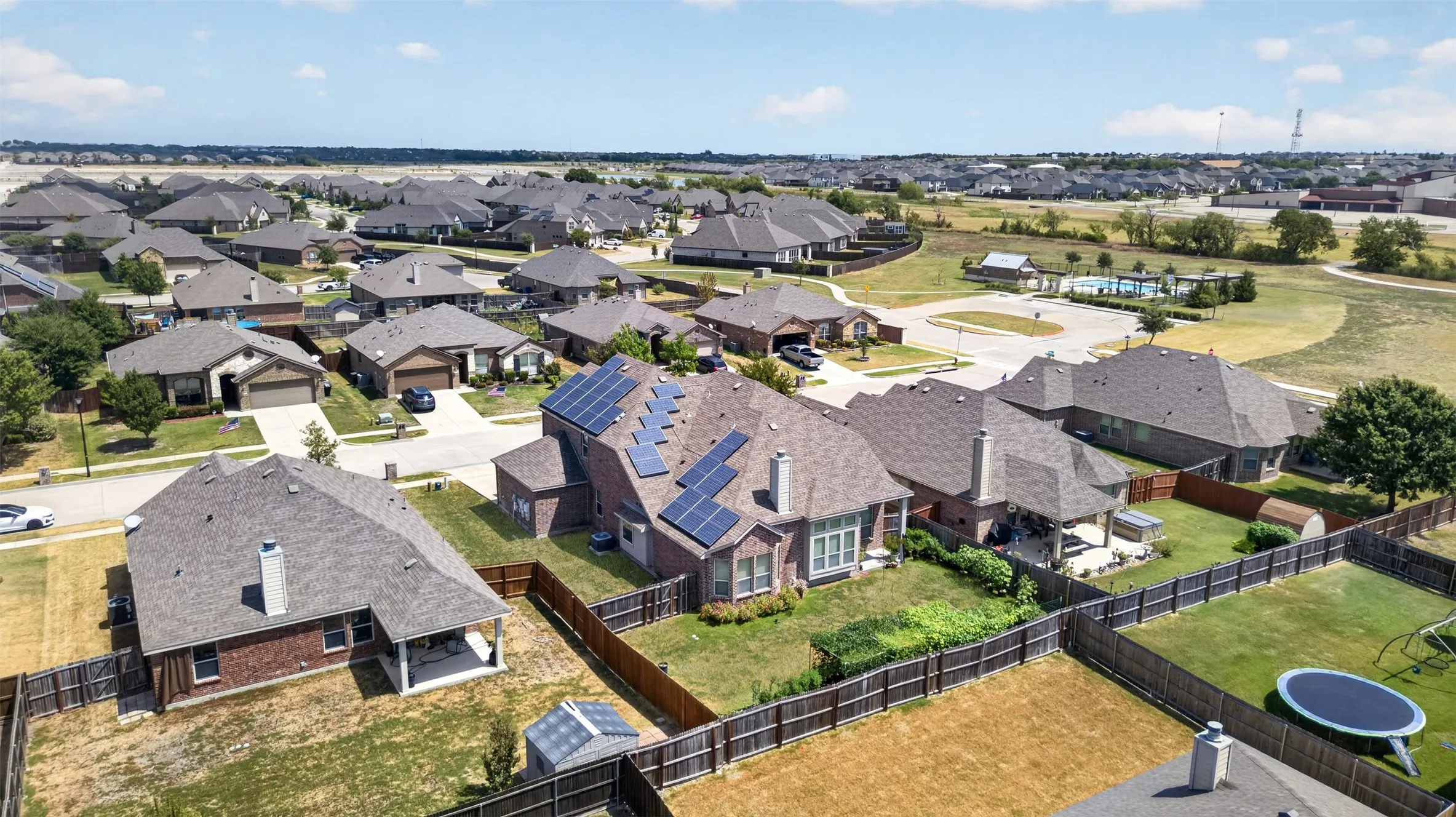 Single Family Residence For Sale in Kaufman County , 105 Zion Lane, Forney, Texas 75126, 4 Bedroom, 3 Bathroom, 3 Garage spaces, 3,040 Sqft, built in 2015, mls#21381665, Real Estate Agent in Forney, Homes For Sale in Kaufman county, Homes For Sale in Forney, Realtor in Forney Texas, Real Estate Brokerage Independent Realty Texas, Luminita Cordes Realtor