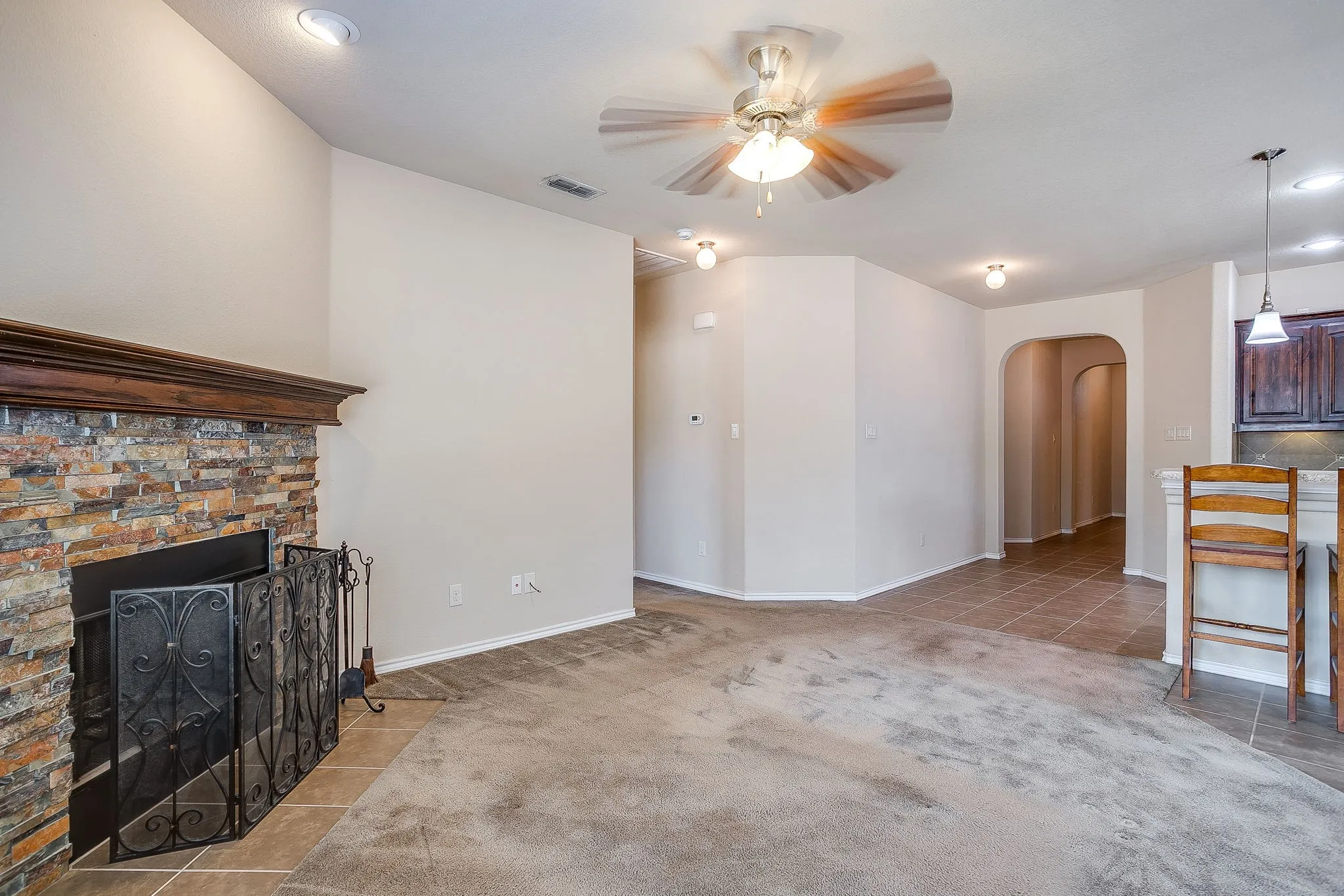 Single Family Residence For Sale in Tarrant County , 1956 Kachina Lodge Road, Fort Worth, Texas 76131, 4 Bedroom, 2 Bathroom, 2 Garage spaces, 1,529 Sqft, built in 2014, mls#21379843, Real Estate Agent in Fort Worth, Homes For Sale in Tarrant county, Homes For Sale in Fort Worth, Realtor in Fort Worth Texas, Real Estate Brokerage Independent Realty Texas, Luminita Cordes Realtor