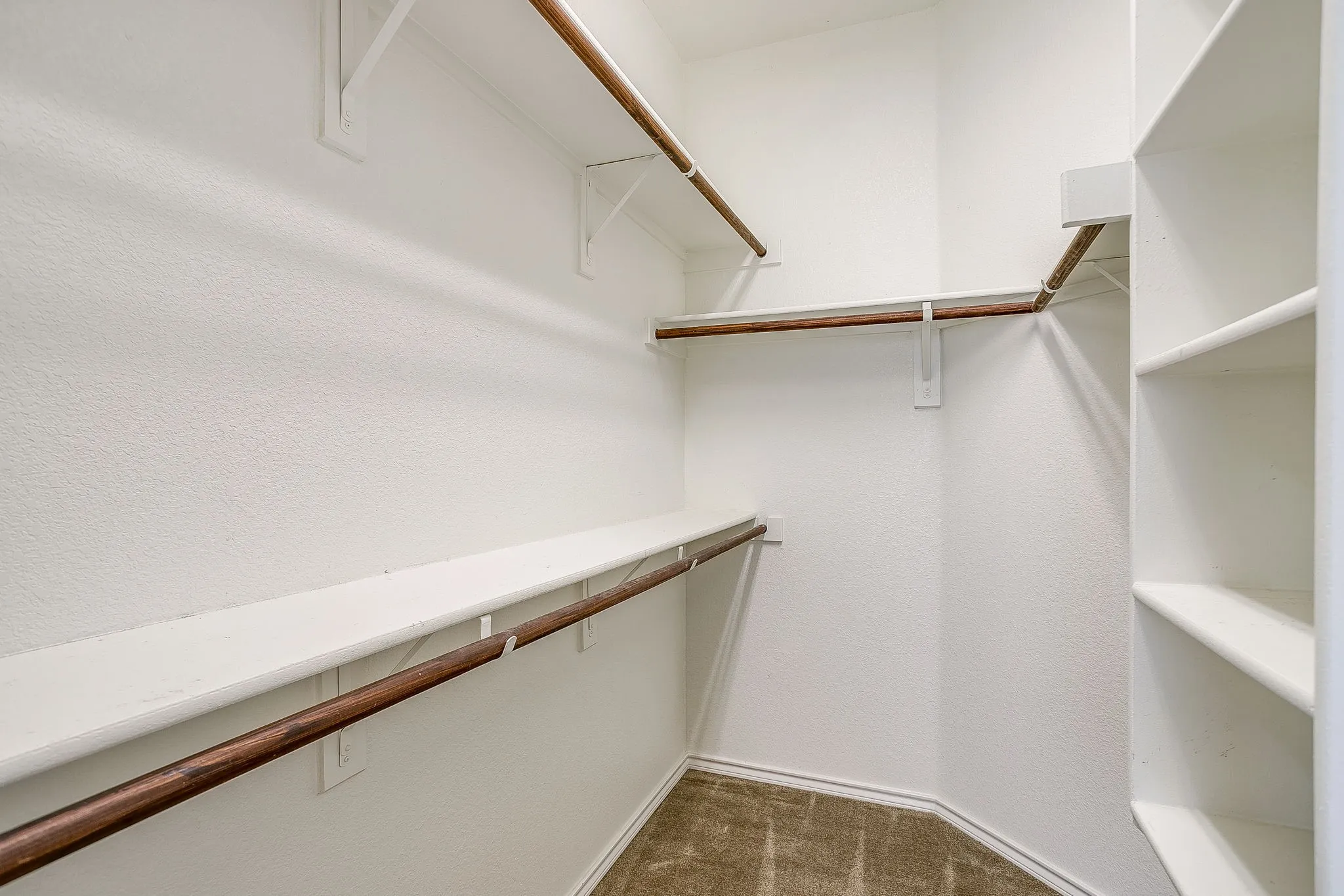 Single Family Residence For Sale in Tarrant County , 1956 Kachina Lodge Road, Fort Worth, Texas 76131, 4 Bedroom, 2 Bathroom, 2 Garage spaces, 1,529 Sqft, built in 2014, mls#21379843, Real Estate Agent in Fort Worth, Homes For Sale in Tarrant county, Homes For Sale in Fort Worth, Realtor in Fort Worth Texas, Real Estate Brokerage Independent Realty Texas, Luminita Cordes Realtor