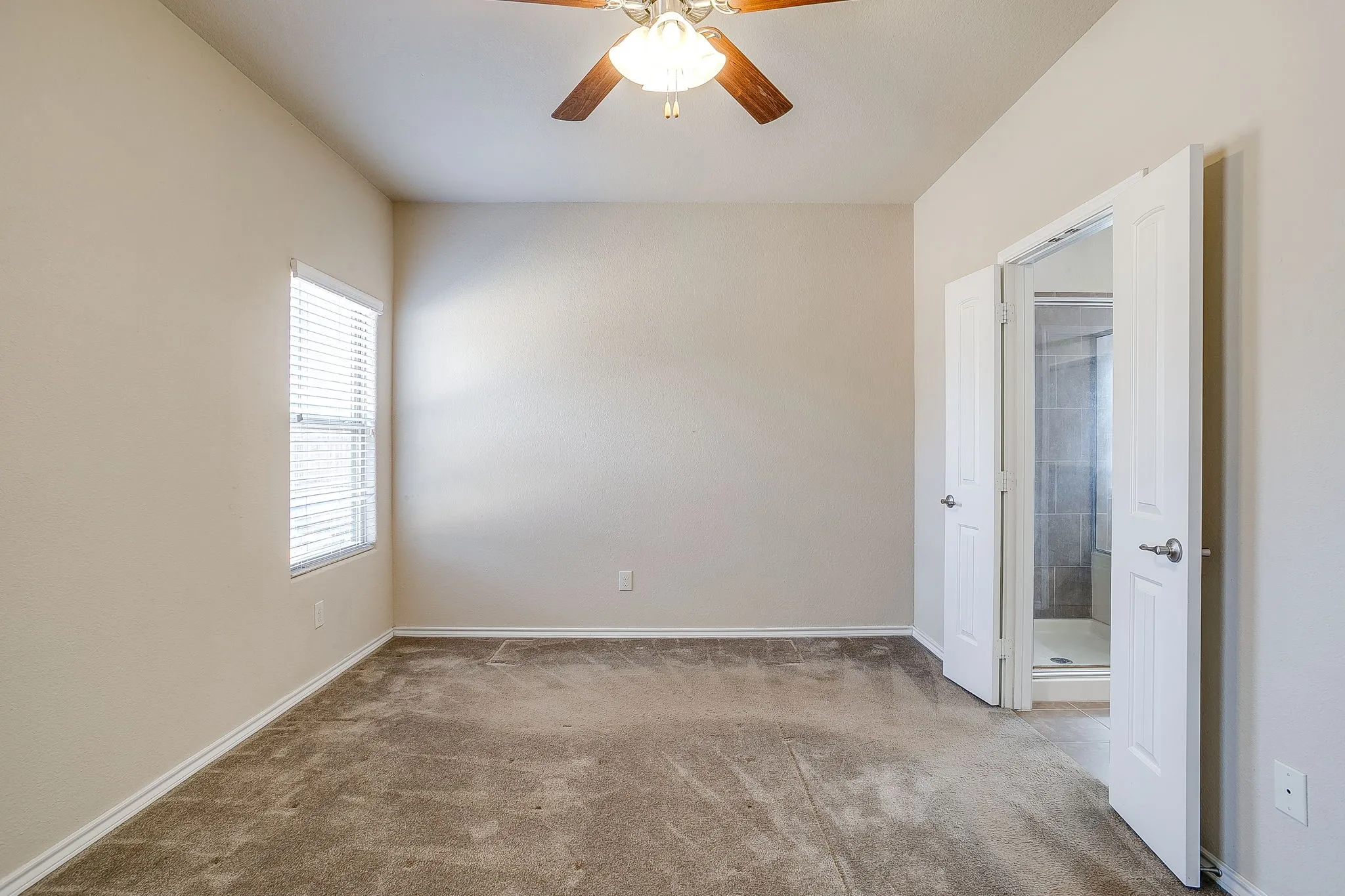 Single Family Residence For Sale in Tarrant County , 1956 Kachina Lodge Road, Fort Worth, Texas 76131, 4 Bedroom, 2 Bathroom, 2 Garage spaces, 1,529 Sqft, built in 2014, mls#21379843, Real Estate Agent in Fort Worth, Homes For Sale in Tarrant county, Homes For Sale in Fort Worth, Realtor in Fort Worth Texas, Real Estate Brokerage Independent Realty Texas, Luminita Cordes Realtor