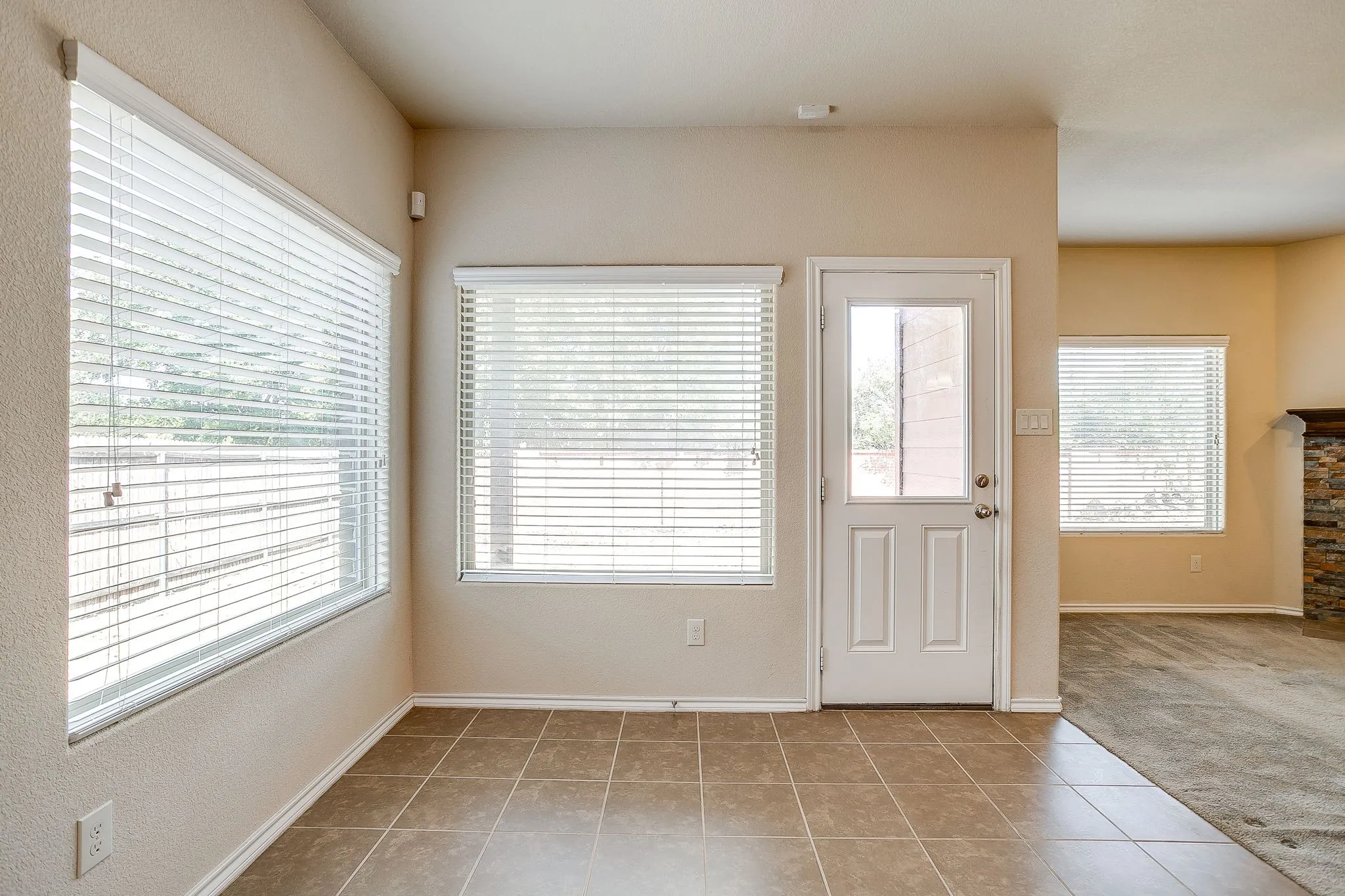 Single Family Residence For Sale in Tarrant County , 1956 Kachina Lodge Road, Fort Worth, Texas 76131, 4 Bedroom, 2 Bathroom, 2 Garage spaces, 1,529 Sqft, built in 2014, mls#21379843, Real Estate Agent in Fort Worth, Homes For Sale in Tarrant county, Homes For Sale in Fort Worth, Realtor in Fort Worth Texas, Real Estate Brokerage Independent Realty Texas, Luminita Cordes Realtor
