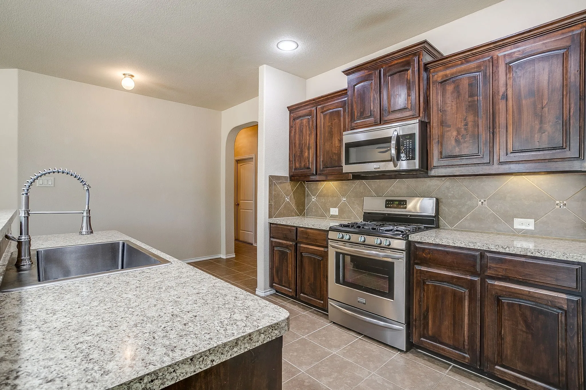 Single Family Residence For Sale in Tarrant County , 1956 Kachina Lodge Road, Fort Worth, Texas 76131, 4 Bedroom, 2 Bathroom, 2 Garage spaces, 1,529 Sqft, built in 2014, mls#21379843, Real Estate Agent in Fort Worth, Homes For Sale in Tarrant county, Homes For Sale in Fort Worth, Realtor in Fort Worth Texas, Real Estate Brokerage Independent Realty Texas, Luminita Cordes Realtor