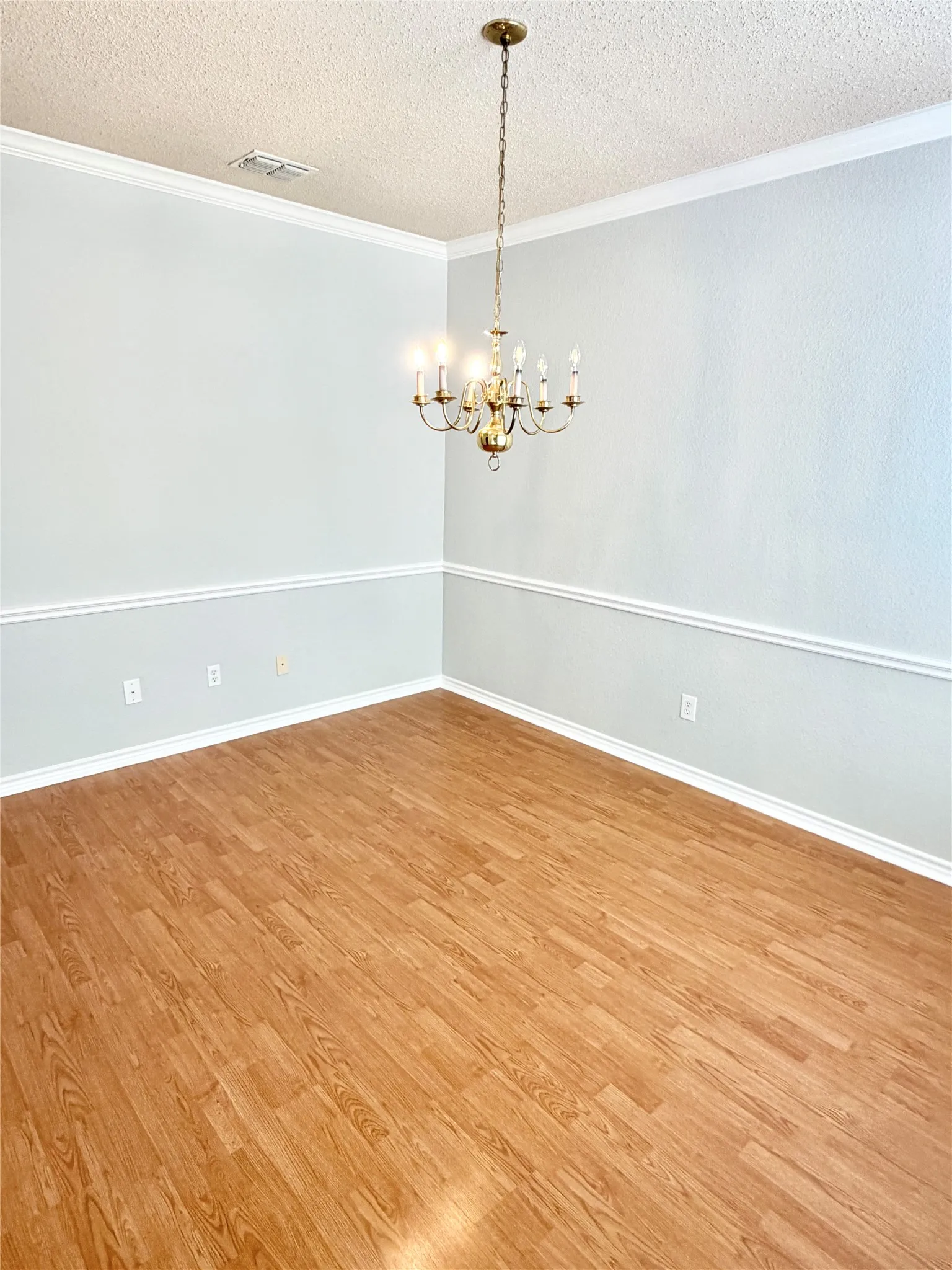 Single Family Residence For Rent in Denton County , 140 Fallkirk Drive, Coppell, Texas 75019, 4 Bedroom, 3 Bathroom, 2 Garage spaces, 2,886 Sqft, built in 1999, mls#21383749, Real Estate Agent in Coppell, Homes For Rent in Denton county, Homes For Rent in Coppell, Realtor in Coppell Texas, Real Estate Brokerage Independent Realty Texas, Luminita Cordes Realtor