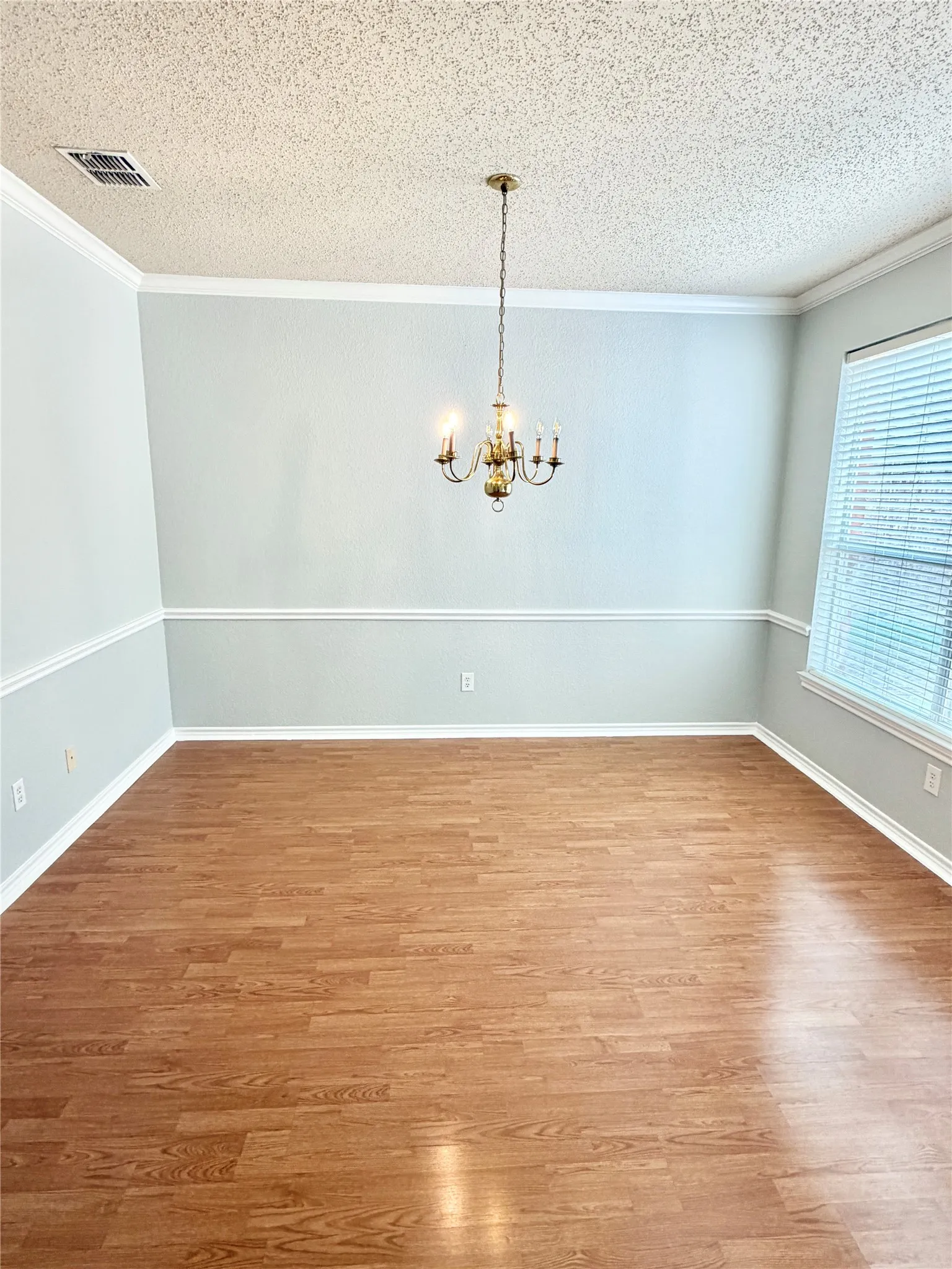 Single Family Residence For Rent in Denton County , 140 Fallkirk Drive, Coppell, Texas 75019, 4 Bedroom, 3 Bathroom, 2 Garage spaces, 2,886 Sqft, built in 1999, mls#21383749, Real Estate Agent in Coppell, Homes For Rent in Denton county, Homes For Rent in Coppell, Realtor in Coppell Texas, Real Estate Brokerage Independent Realty Texas, Luminita Cordes Realtor