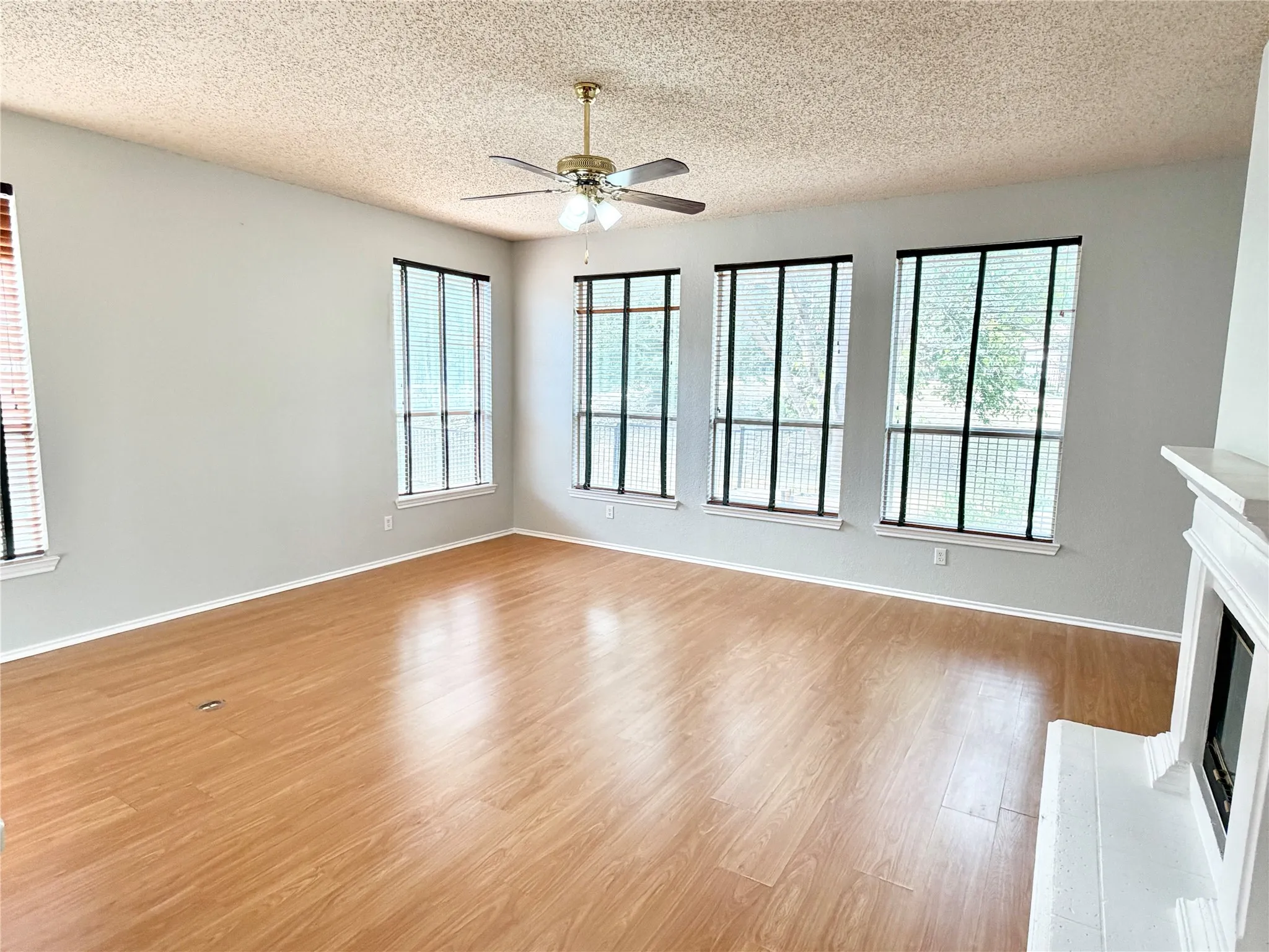 Single Family Residence For Rent in Denton County , 140 Fallkirk Drive, Coppell, Texas 75019, 4 Bedroom, 3 Bathroom, 2 Garage spaces, 2,886 Sqft, built in 1999, mls#21383749, Real Estate Agent in Coppell, Homes For Rent in Denton county, Homes For Rent in Coppell, Realtor in Coppell Texas, Real Estate Brokerage Independent Realty Texas, Luminita Cordes Realtor