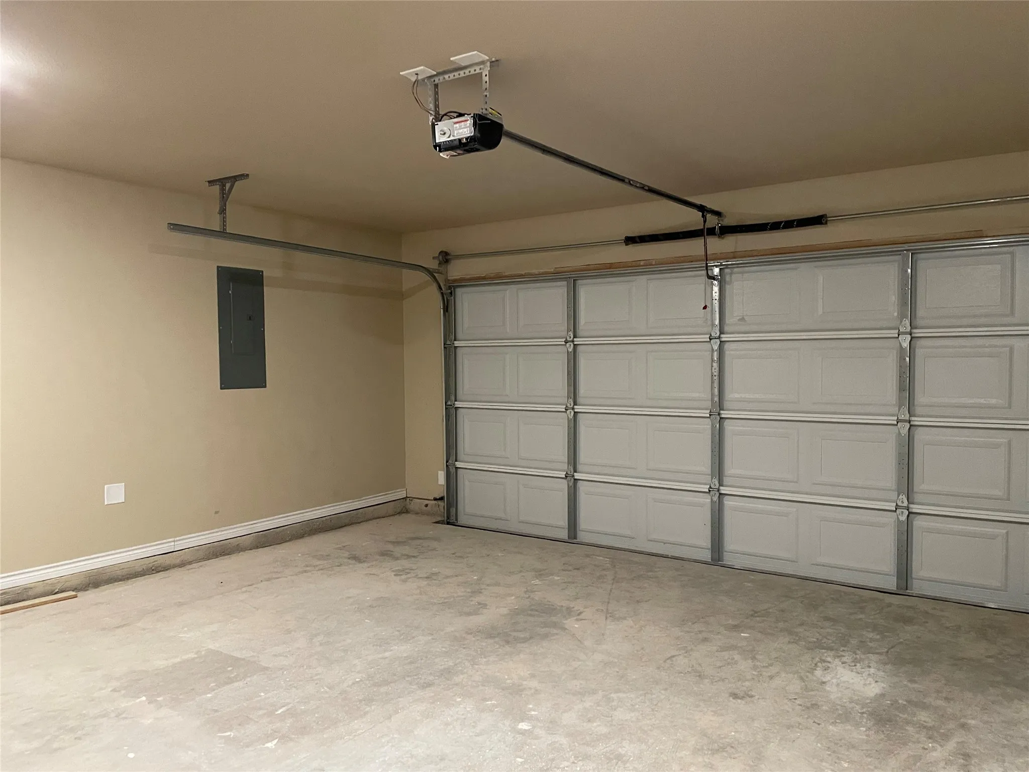 Single Family Residence For Sale in Hunt County , 721 HILLBURN, West Tawakoni, Texas 75474, 4 Bedroom, 3 Bathroom, 2 Garage spaces, 1,577 Sqft, built in 2023, mls#21372107, Real Estate Agent in West Tawakoni, Homes For Sale in Hunt county, Homes For Sale in West Tawakoni, Realtor in West Tawakoni Texas, Real Estate Brokerage Independent Realty Texas, Luminita Cordes Realtor