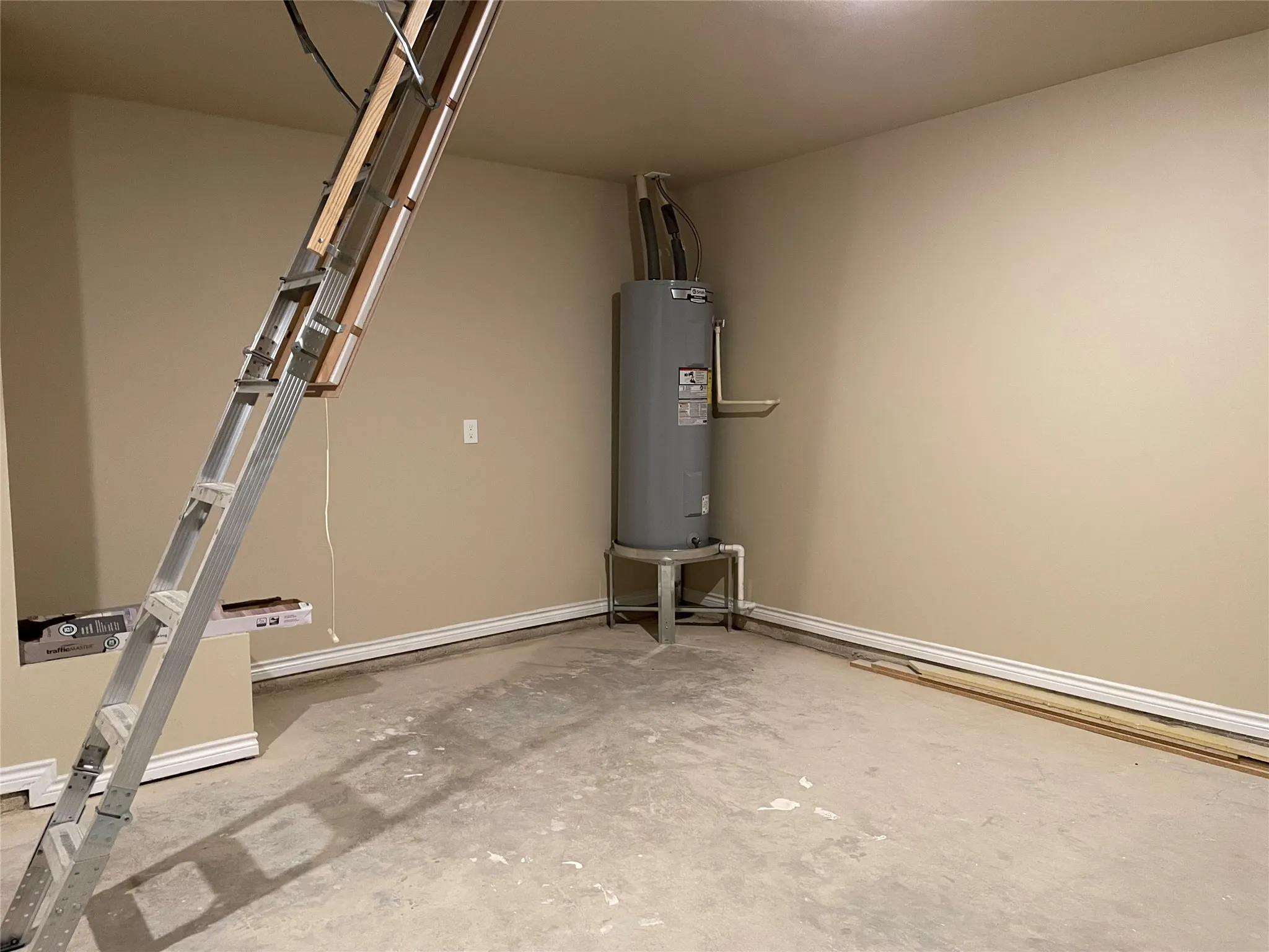 Single Family Residence For Sale in Hunt County , 721 HILLBURN, West Tawakoni, Texas 75474, 4 Bedroom, 3 Bathroom, 2 Garage spaces, 1,577 Sqft, built in 2023, mls#21372107, Real Estate Agent in West Tawakoni, Homes For Sale in Hunt county, Homes For Sale in West Tawakoni, Realtor in West Tawakoni Texas, Real Estate Brokerage Independent Realty Texas, Luminita Cordes Realtor