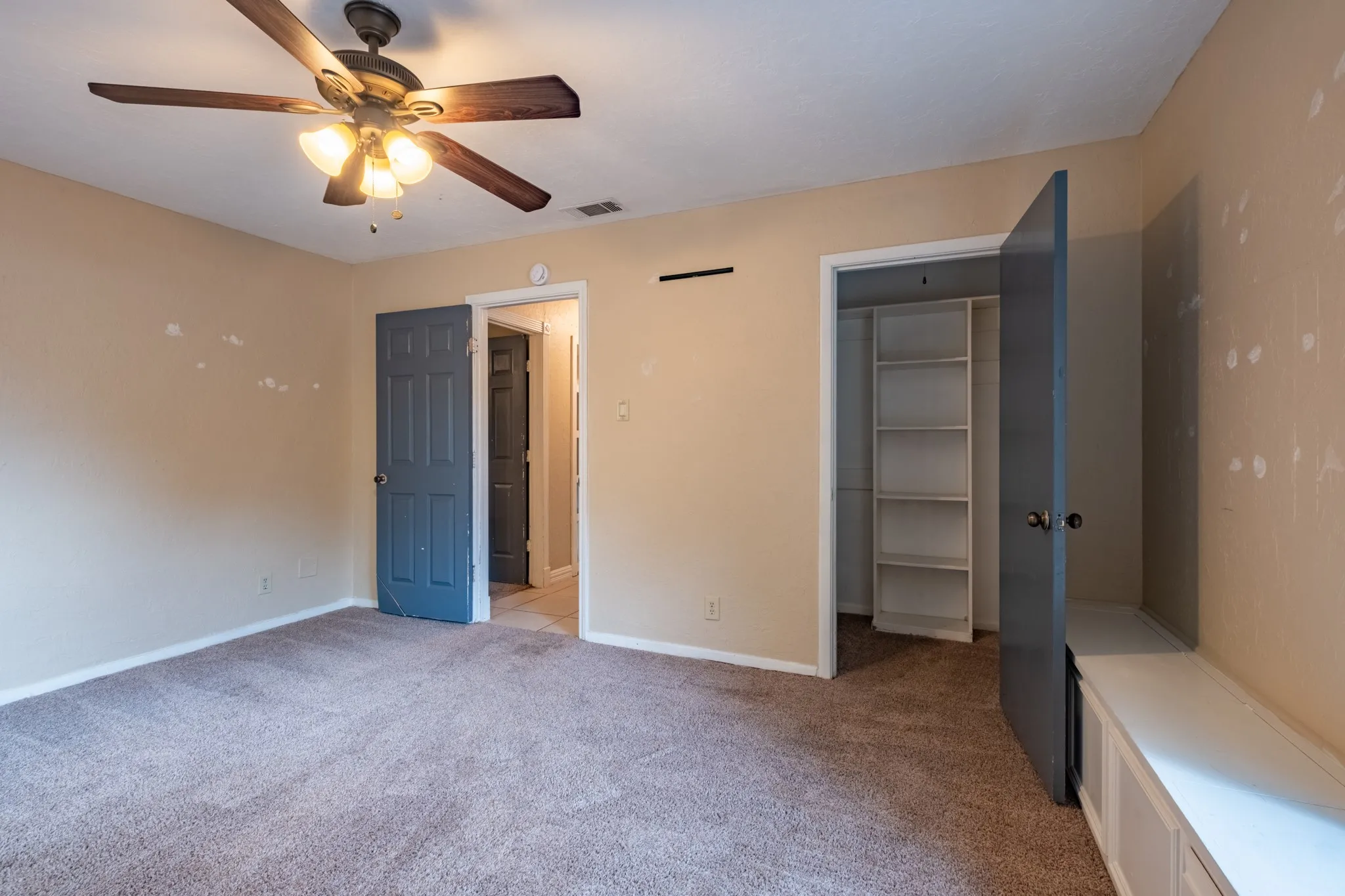 Single Family Residence For Sale in Tarrant County , 156 S Pearson, Keller, Texas 76248, 4 Bedroom, 3 Bathroom, 3 Garage spaces, 3,041 Sqft, built in 1972, mls#21384071, Real Estate Agent in Keller, Homes For Sale in Tarrant county, Homes For Sale in Keller, Realtor in Keller Texas, Real Estate Brokerage Independent Realty Texas, Luminita Cordes Realtor